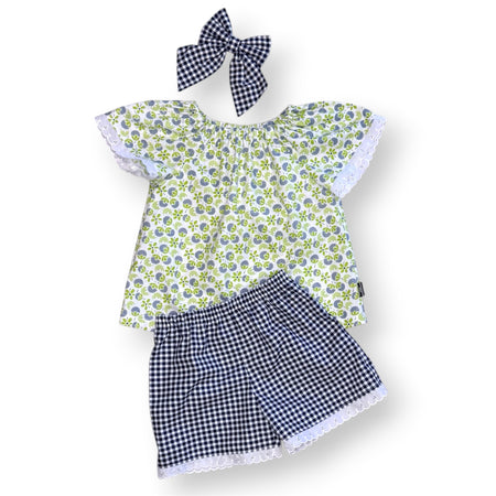 Simple Seaside girls summer Outfit