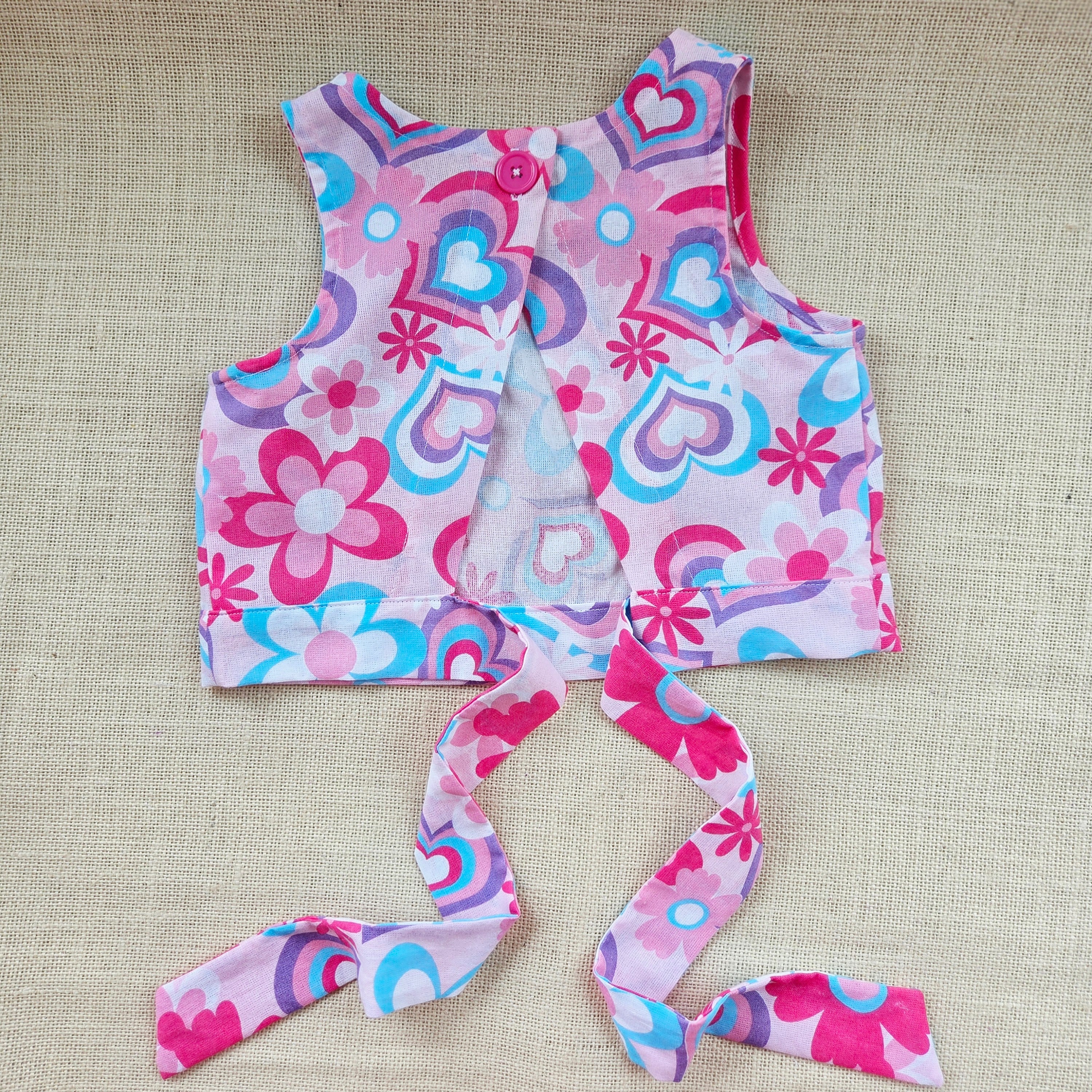 "Hearts & Flowers" Shorts & Top Set - Size 5 Years