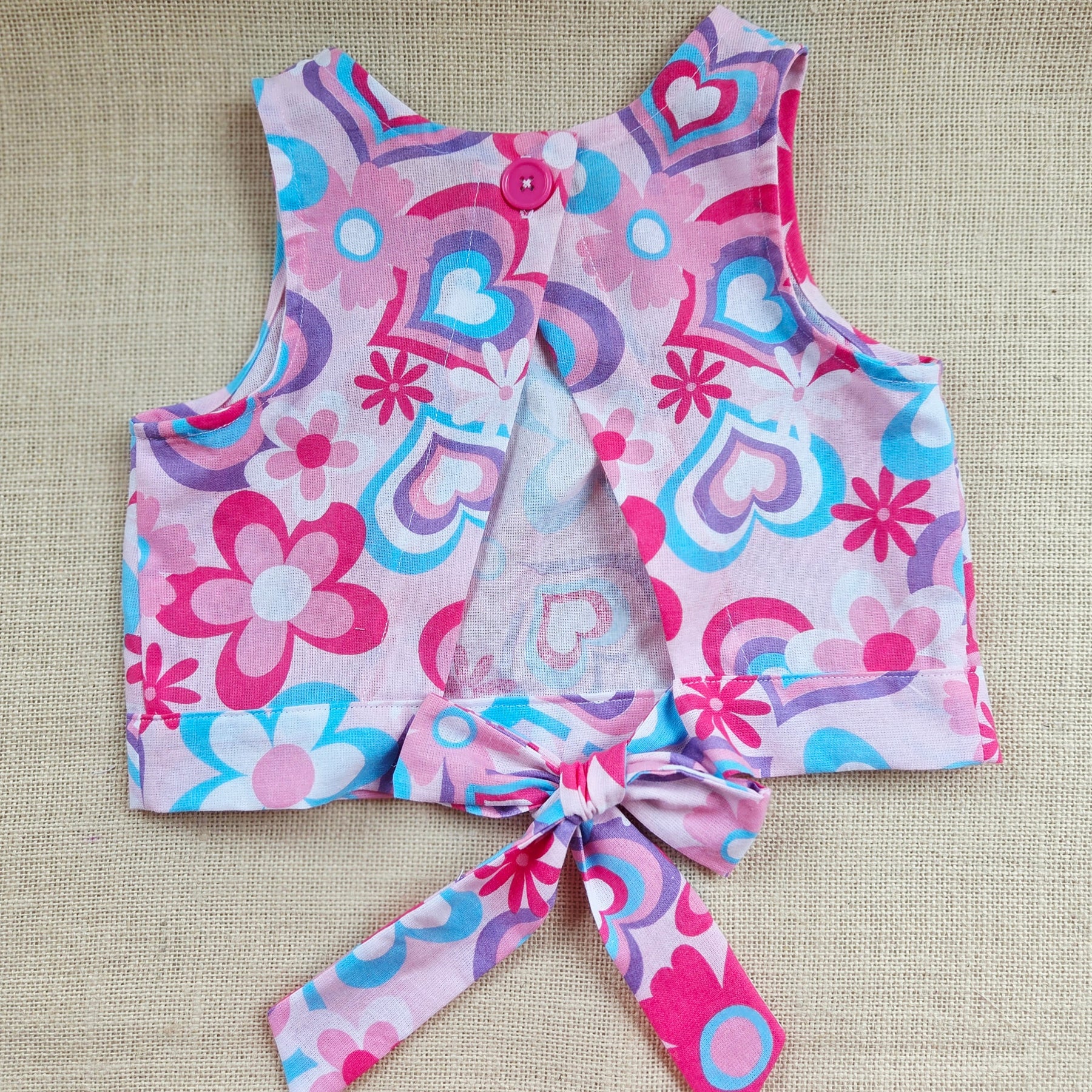 "Hearts & Flowers" Shorts & Top Set - Size 5 Years