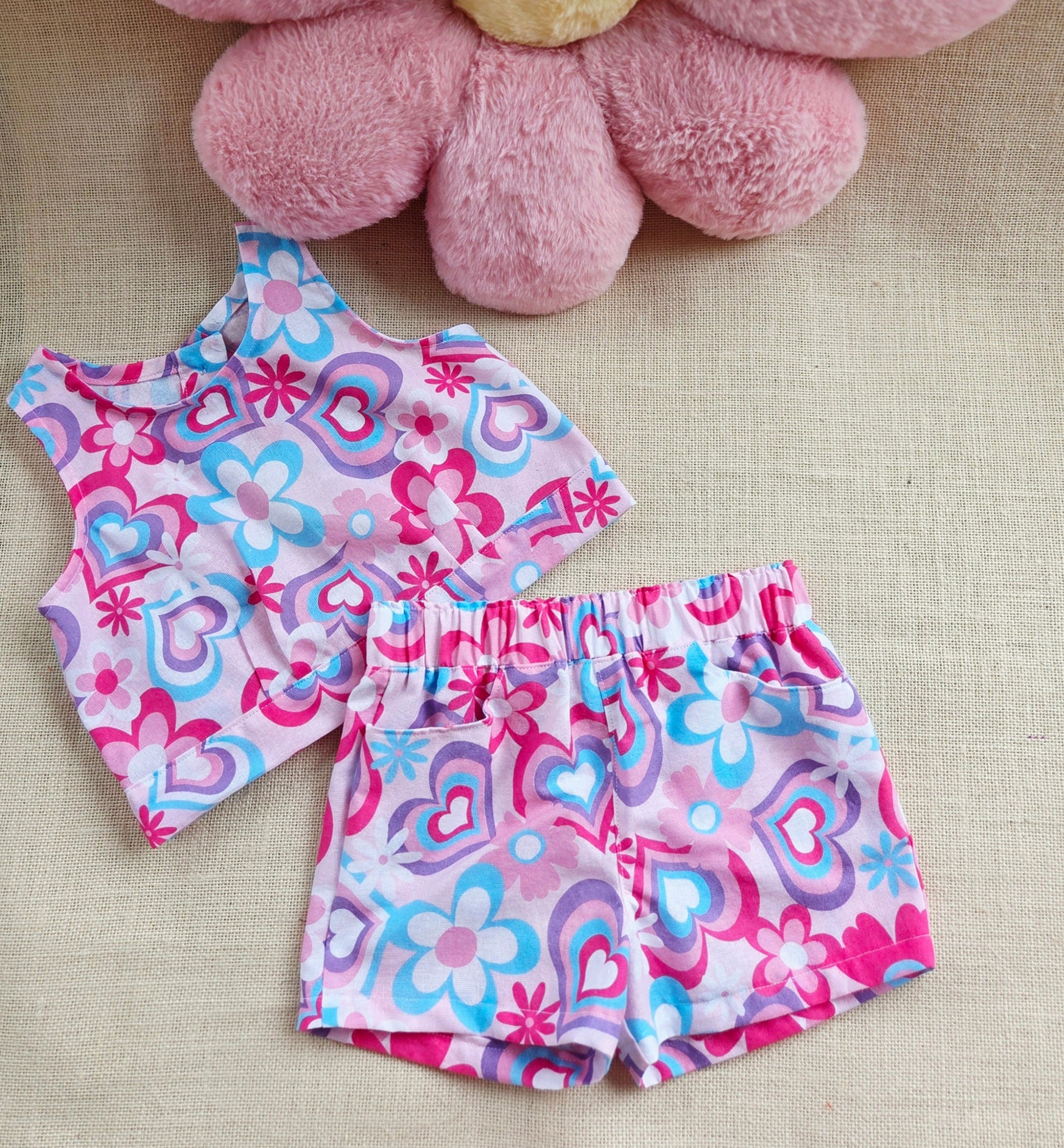 "Hearts & Flowers" Shorts & Top Set - Size 5 Years