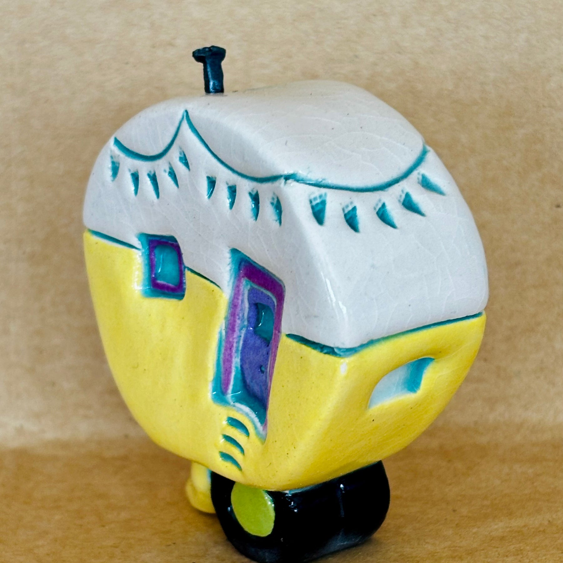 Small Retro Collectable Ceramic Caravan 4