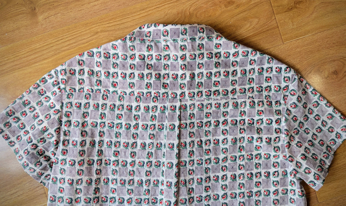 Upcycled vintage Cotton Classic Cut Crop Button-up Shirt (White / Size M)