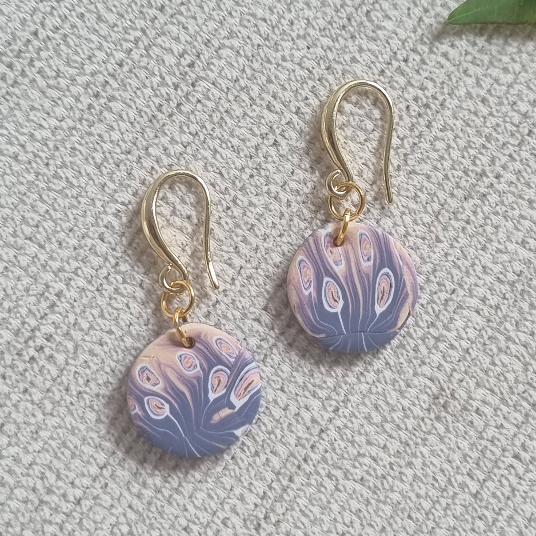 Dusky Swirl Dangle