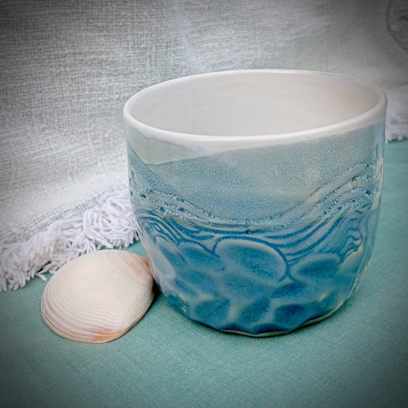 Beneath the waves large tumbler