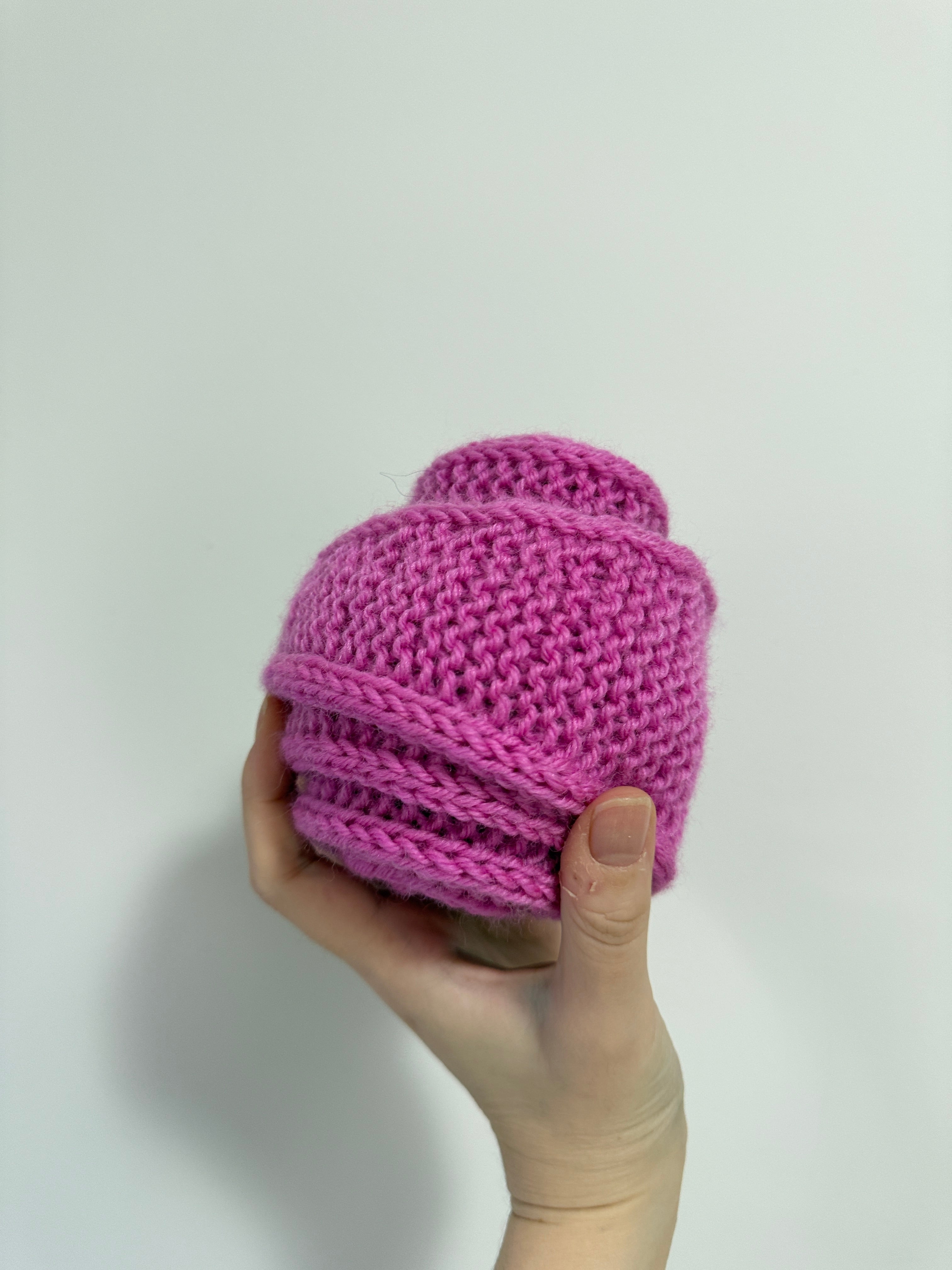 Knit sophie scarf in bright pink