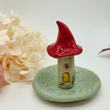 Toadstool Ring Dish Green and Red