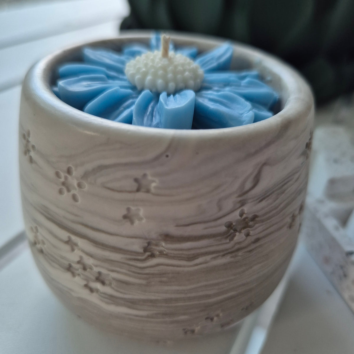 Concrete soy wax tub candle scented with lavender and rose