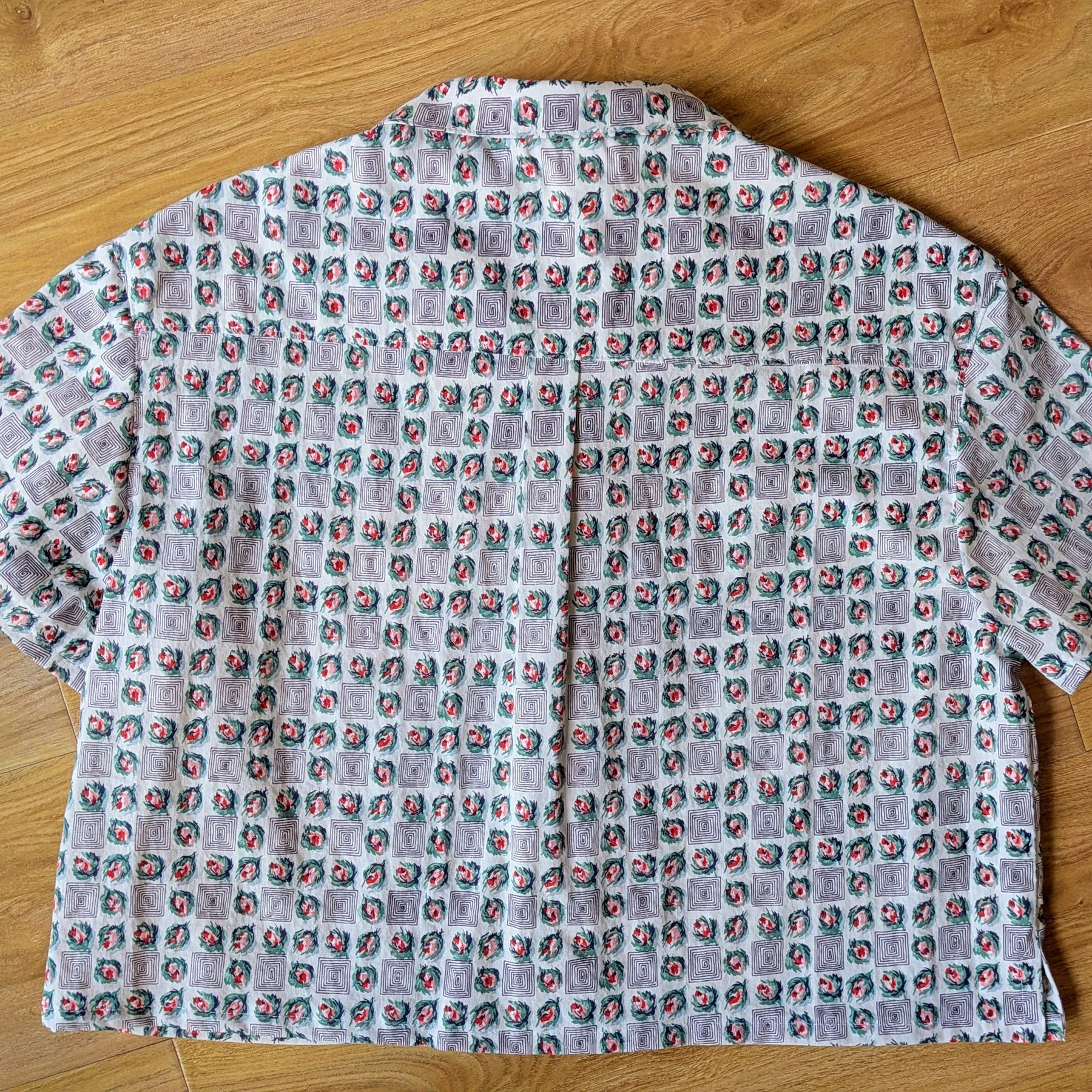 Upcycled vintage Cotton Classic Cut Crop Button-up Shirt (White / Size M)