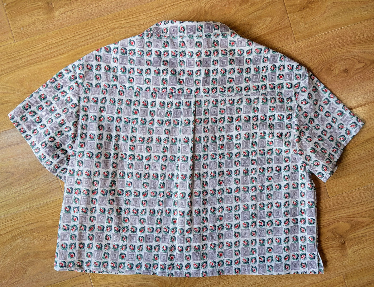 Upcycled vintage Cotton Classic Cut Crop Button-up Shirt (White / Size M)