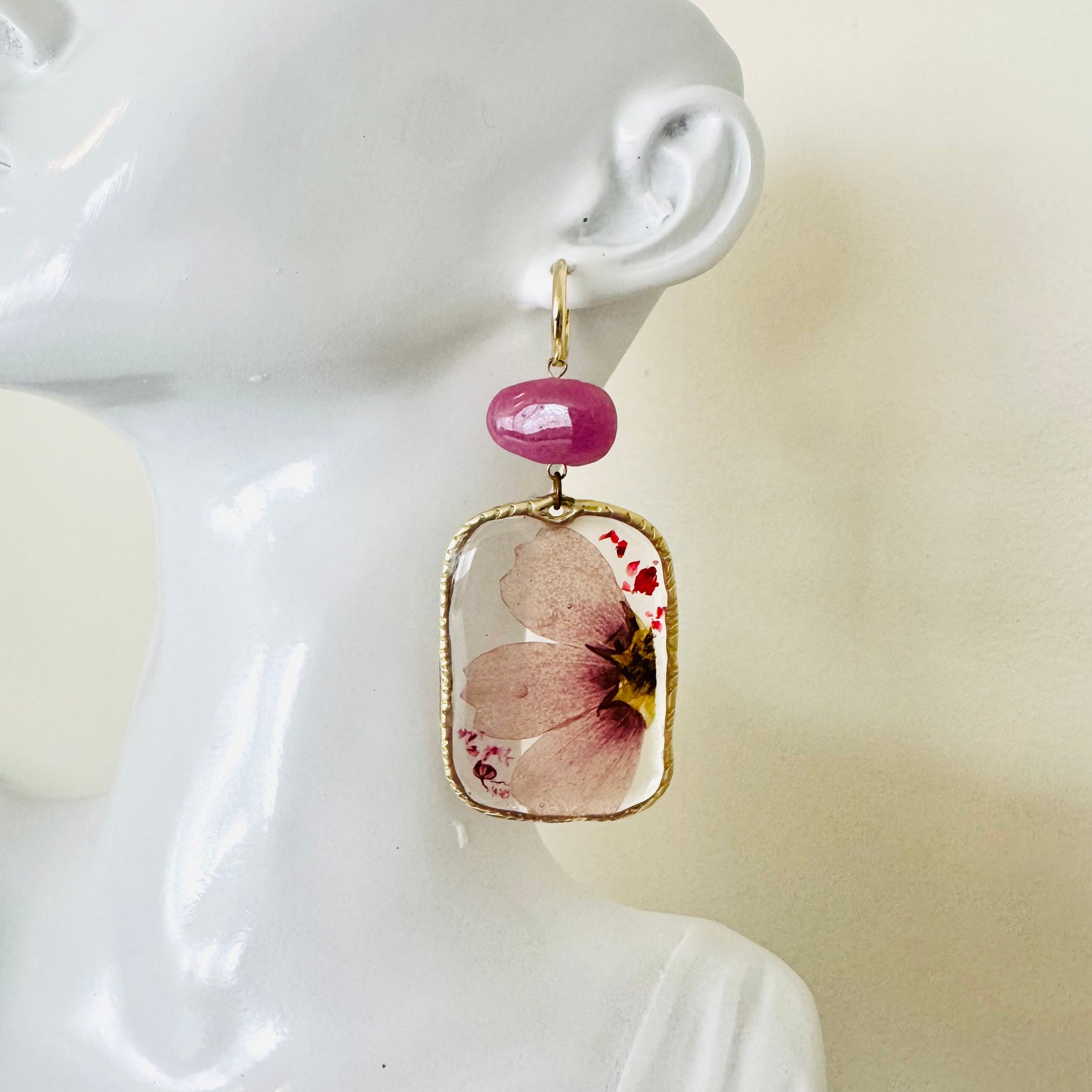 Lavender pressed flower resin earrings