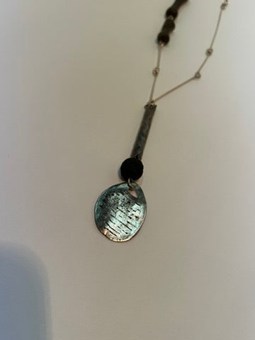 Long pendant necklace