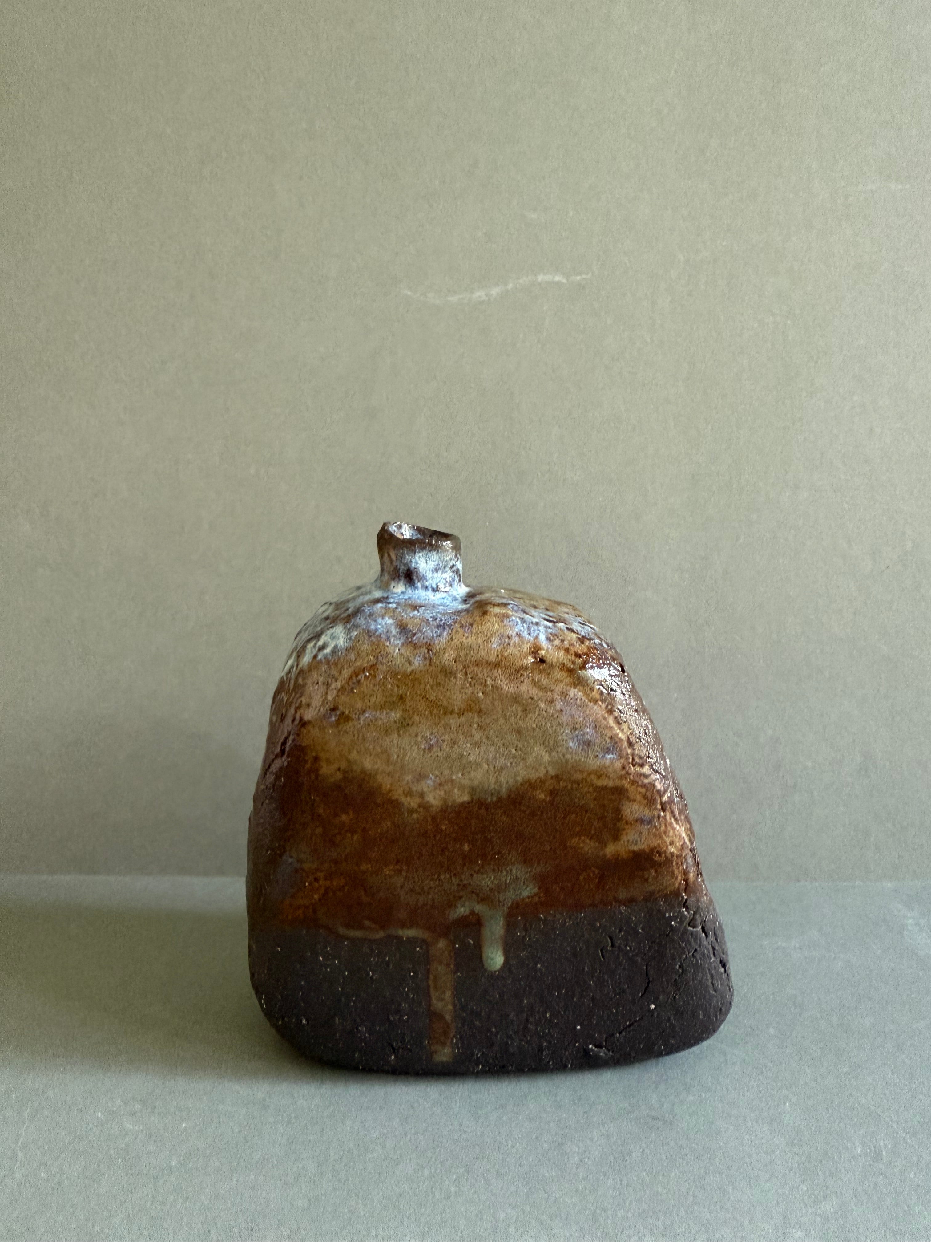 Ceramic rock vase