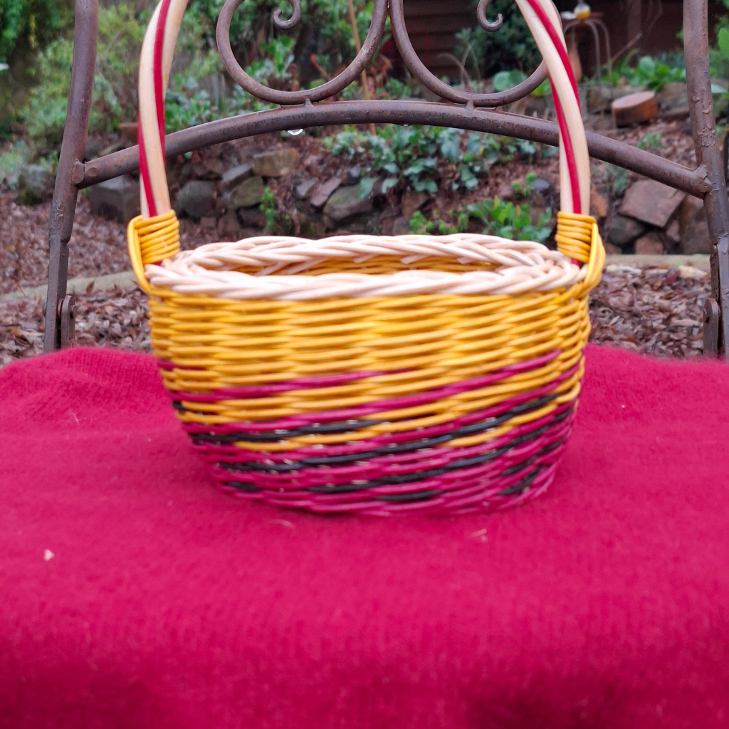 Small handled basket