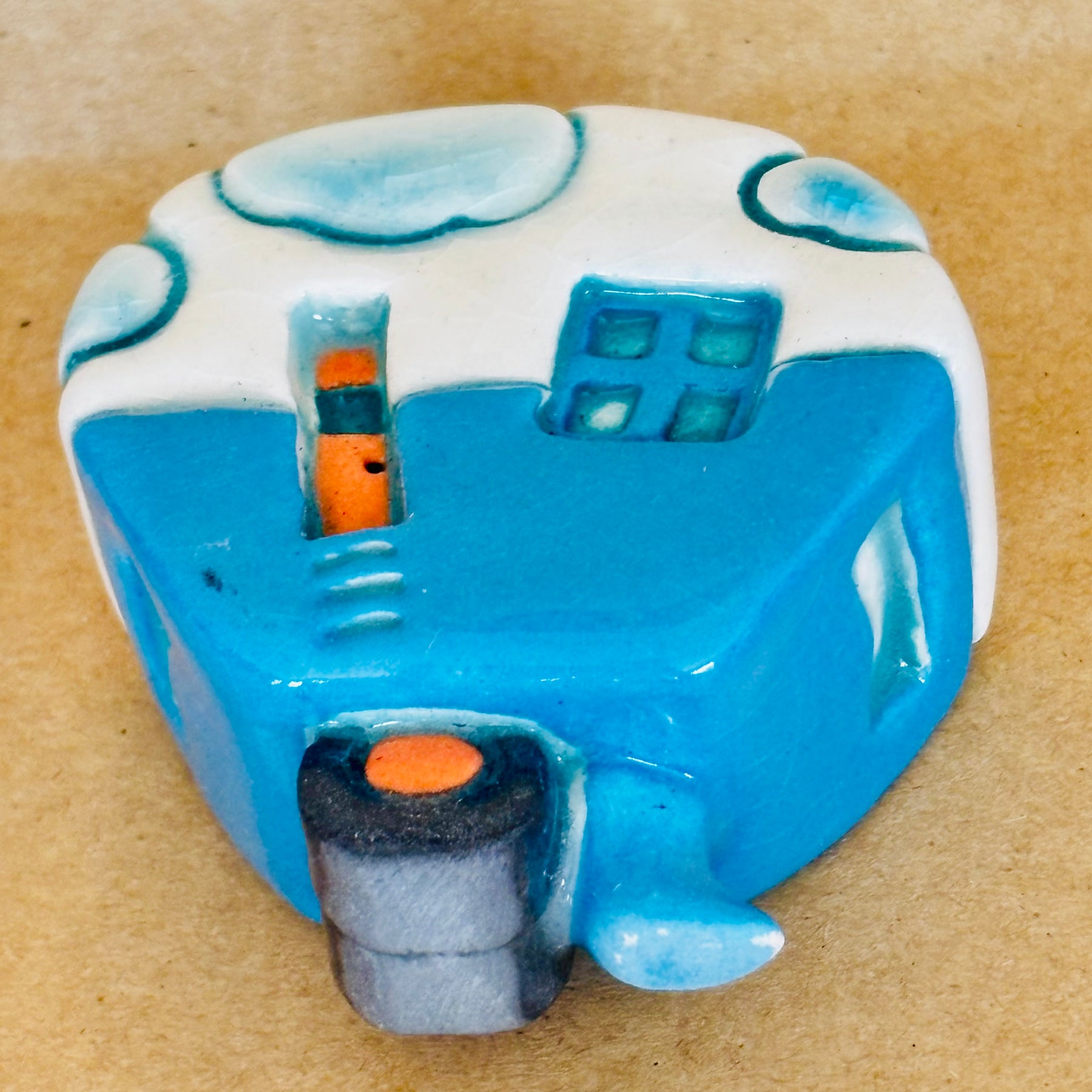 Small Retro Collectable Ceramic Caravan 9