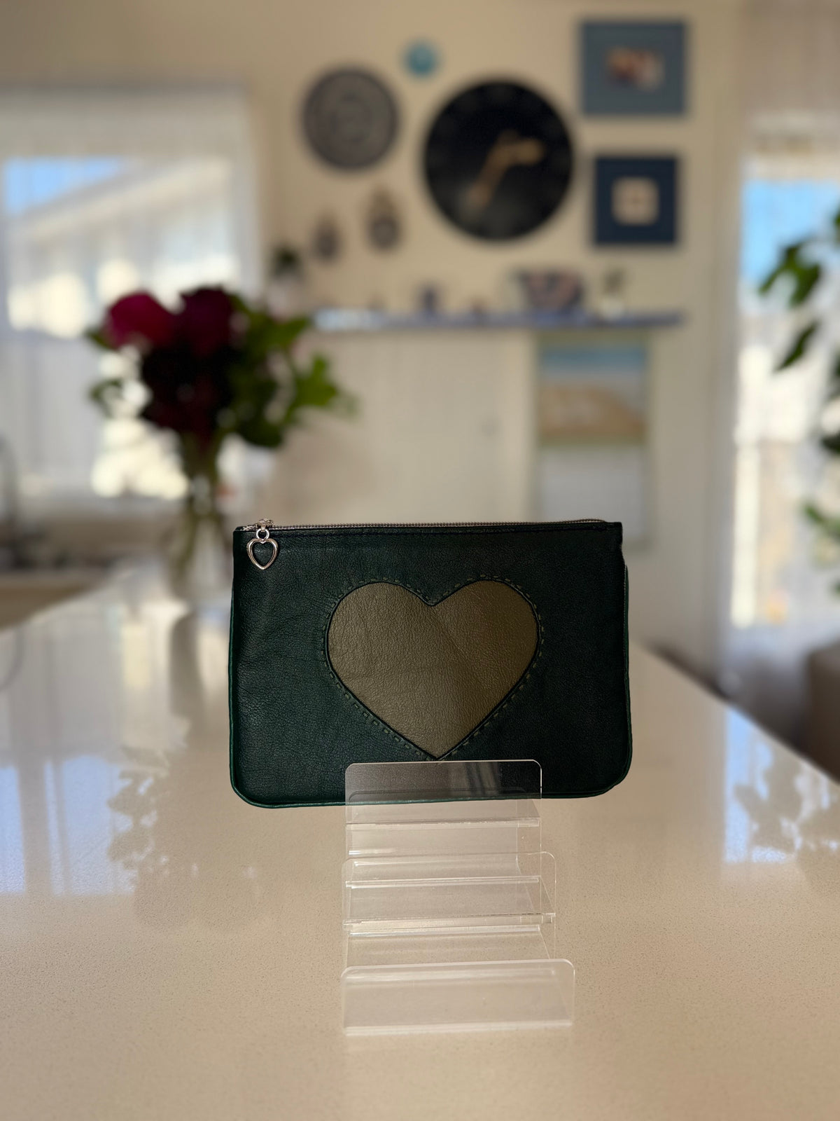 Leather makeup bag / pouch ‘Green heart’