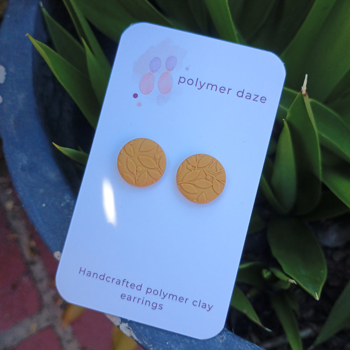 Mustard leaves stud earrings