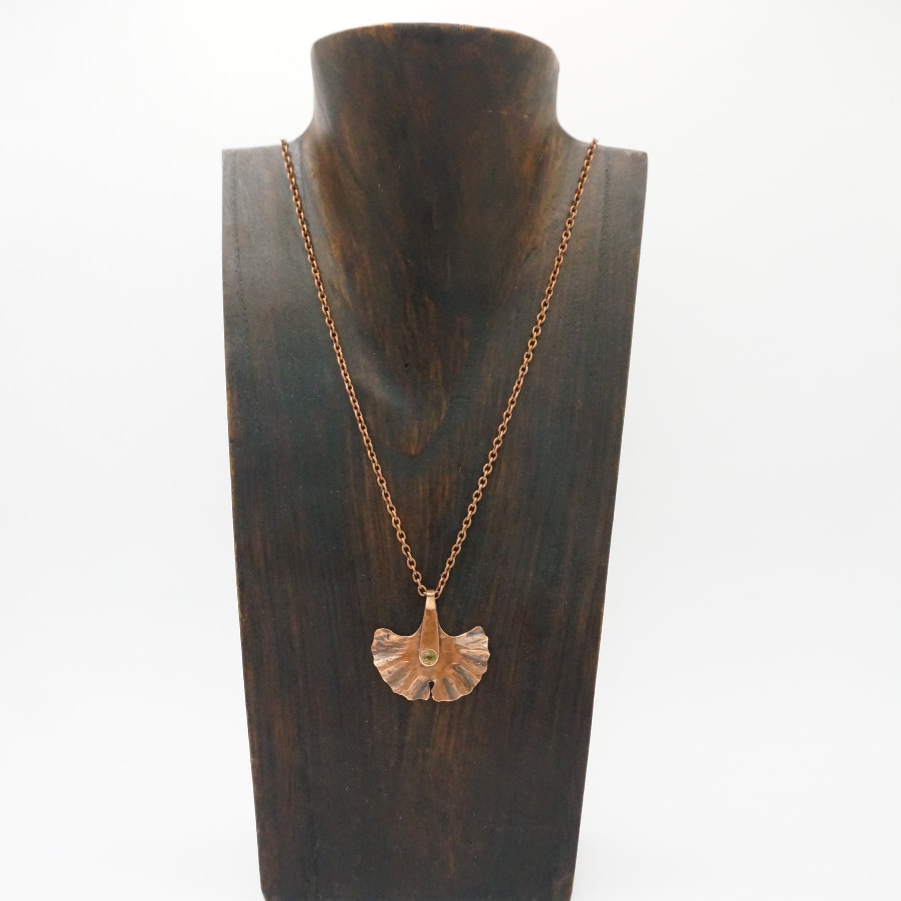Gingko Leaf - copper necklace with precious stone Peridot