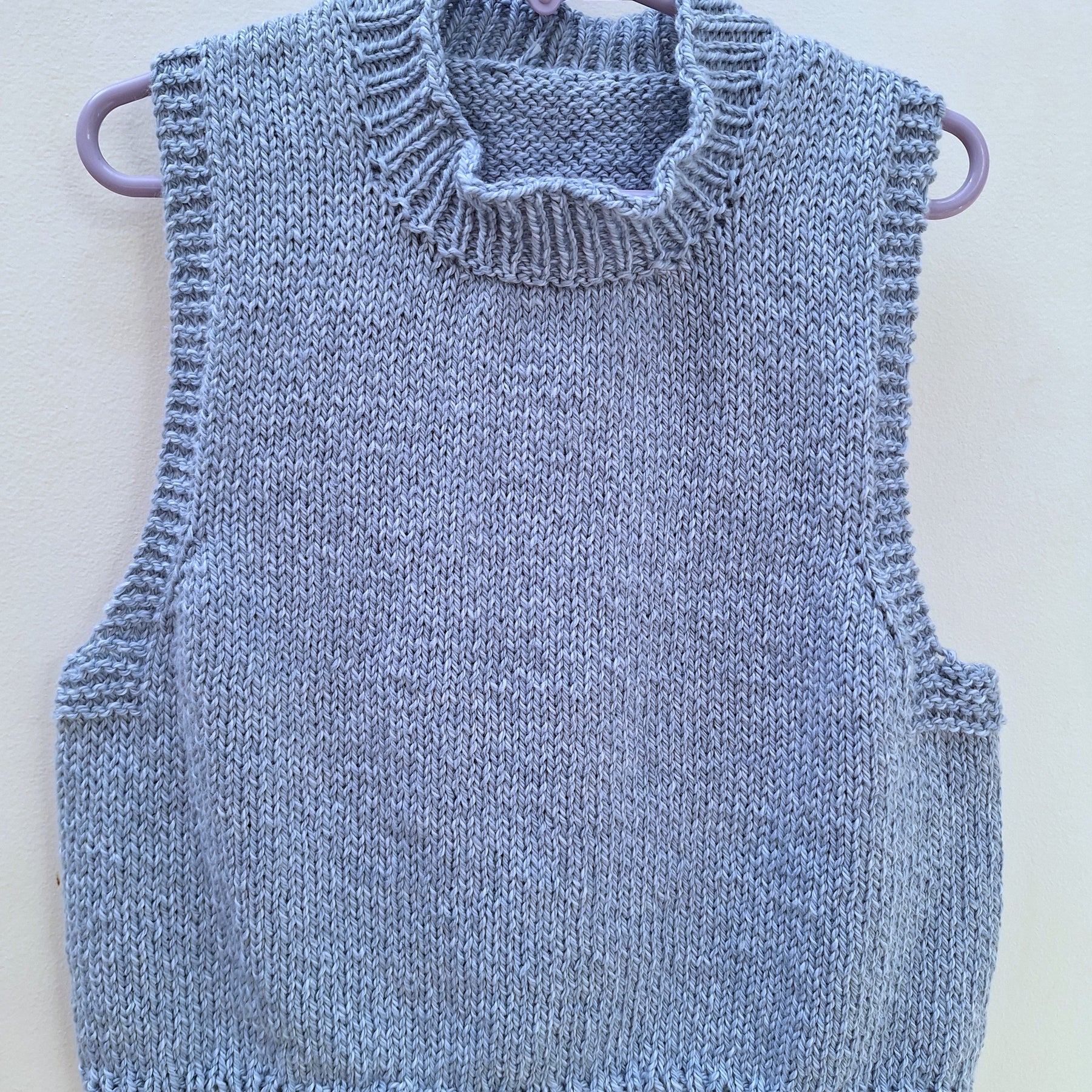 Handknitted Child's Between Seasons Vest Sz 4-6 Yrs