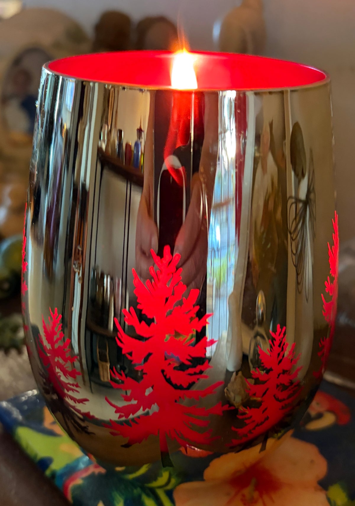CHRISTMAS -  GOLD RED CHRISTMAS TREES CANDLE GLASS - POURED TO ORDER