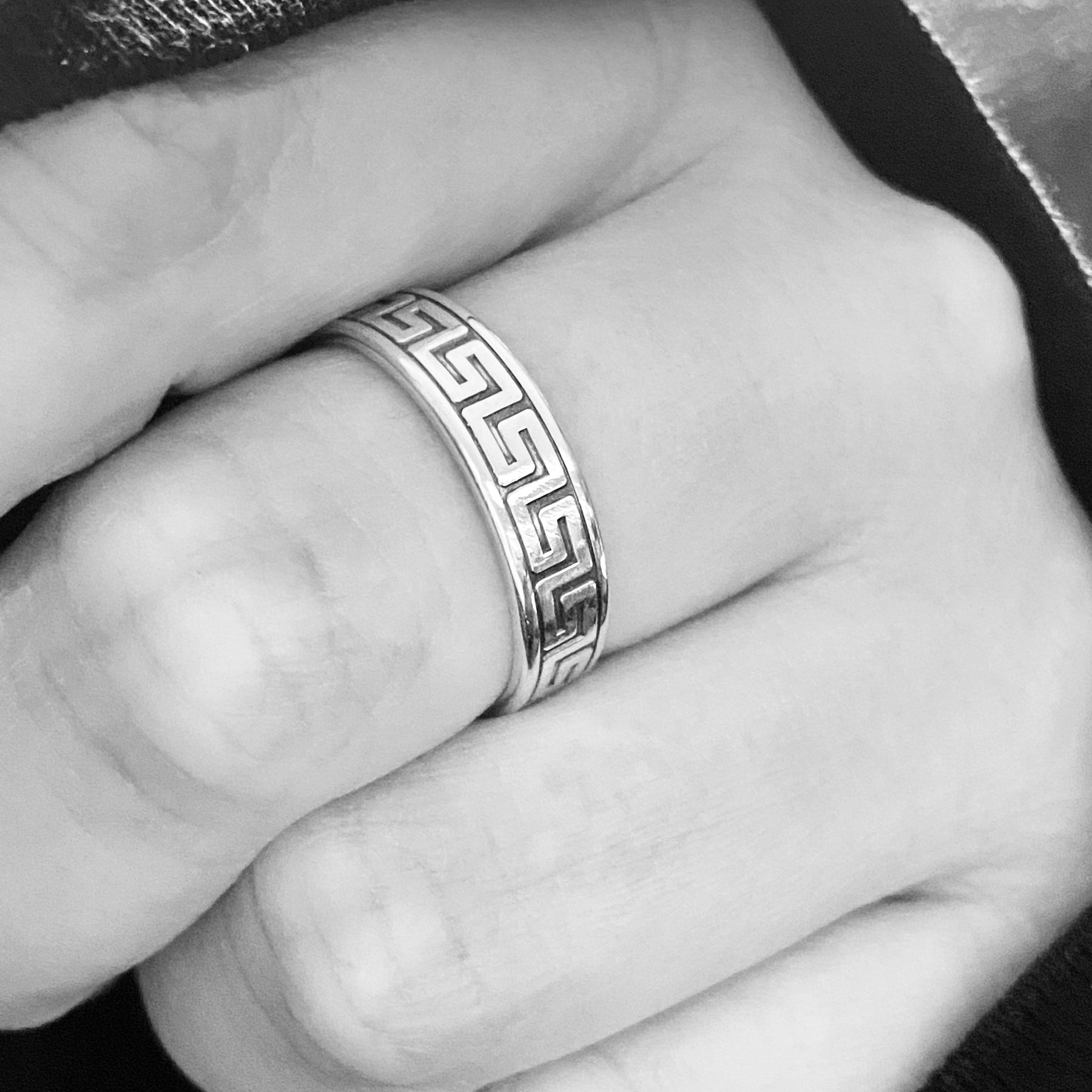 Sterling Silver Geometric Design Unisex Ring