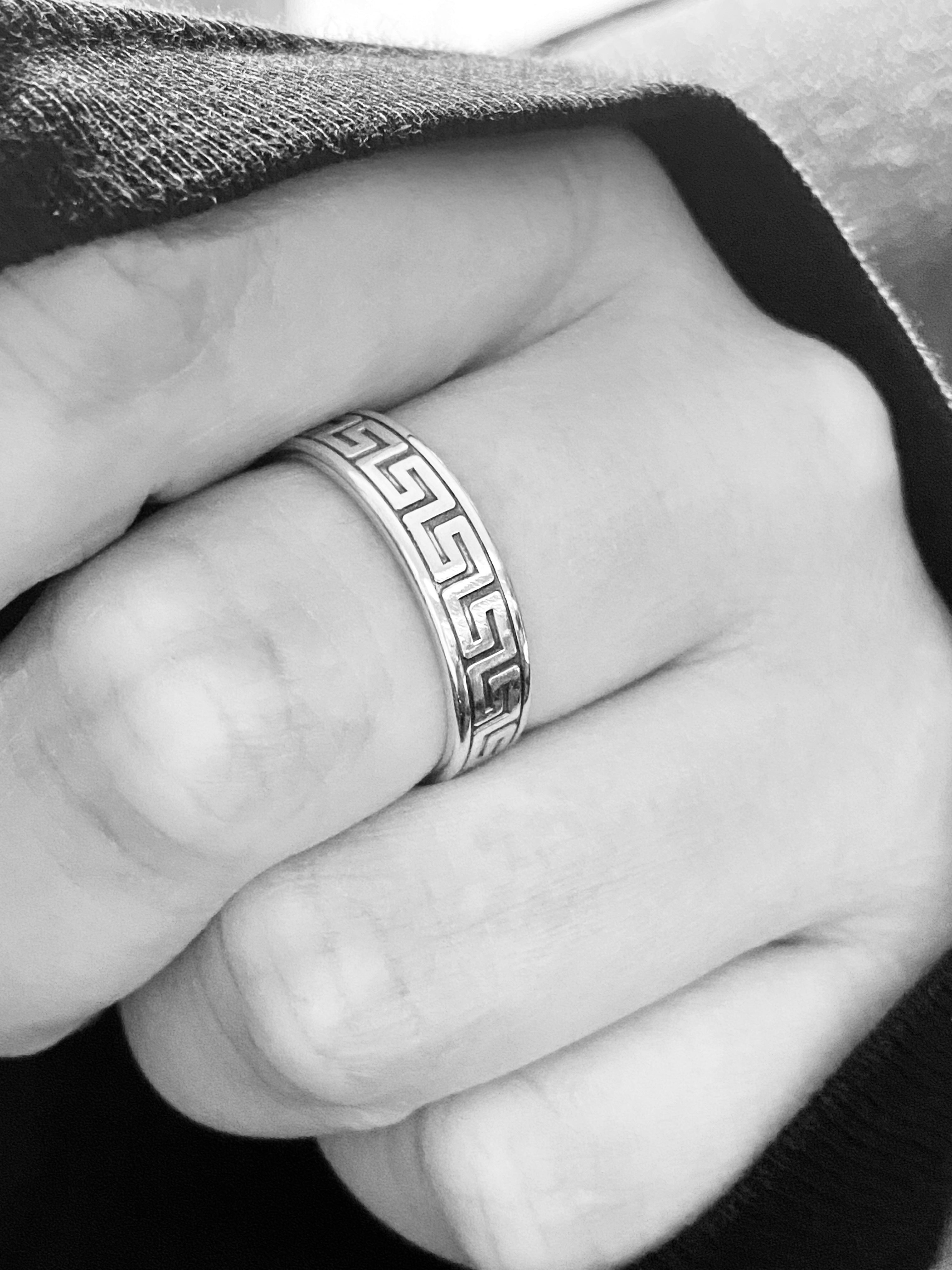 Sterling Silver Geometric Design Unisex Ring