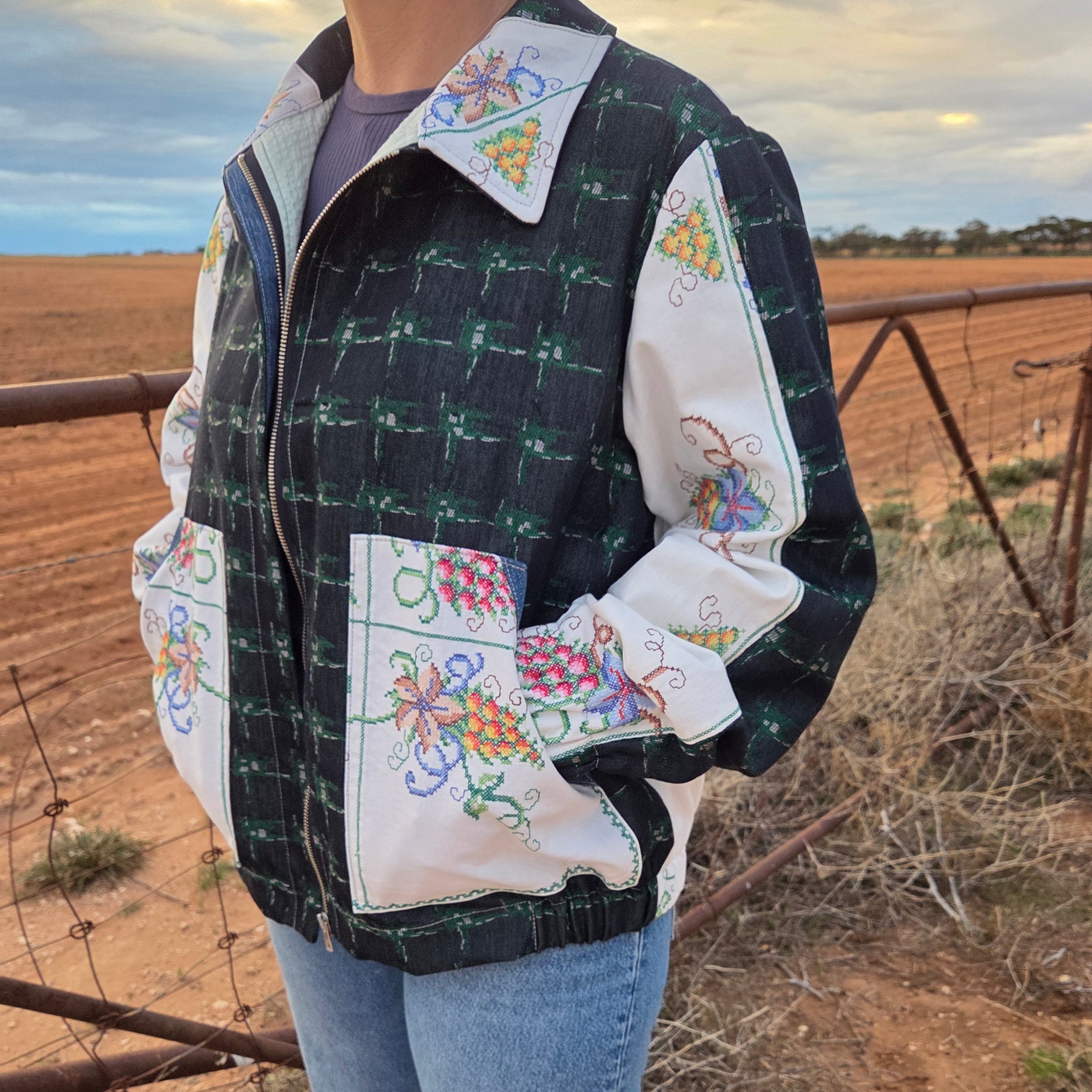 On the Vine - Denim Bomber jacket - L/XL