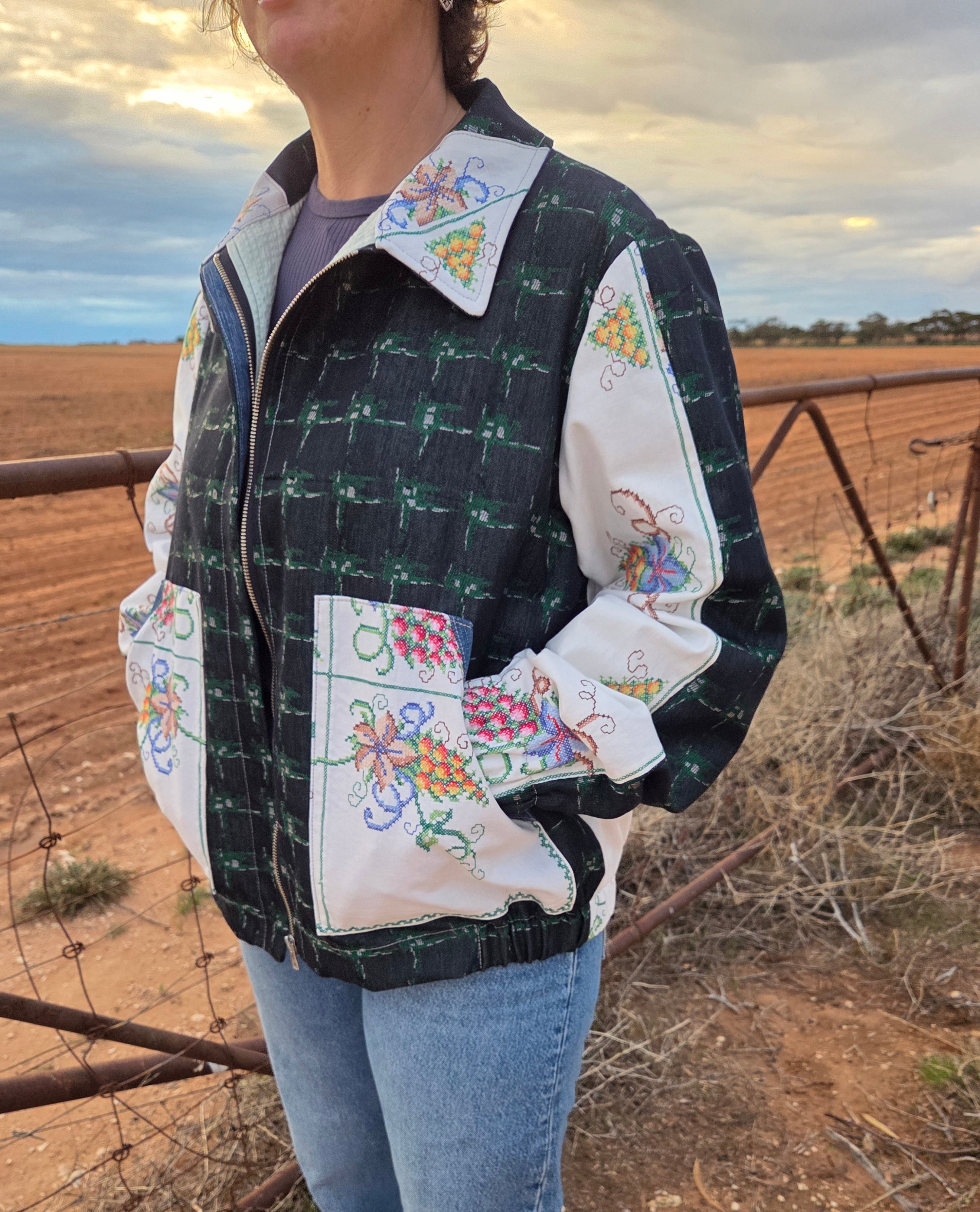 On the Vine - Denim Bomber jacket - L/XL