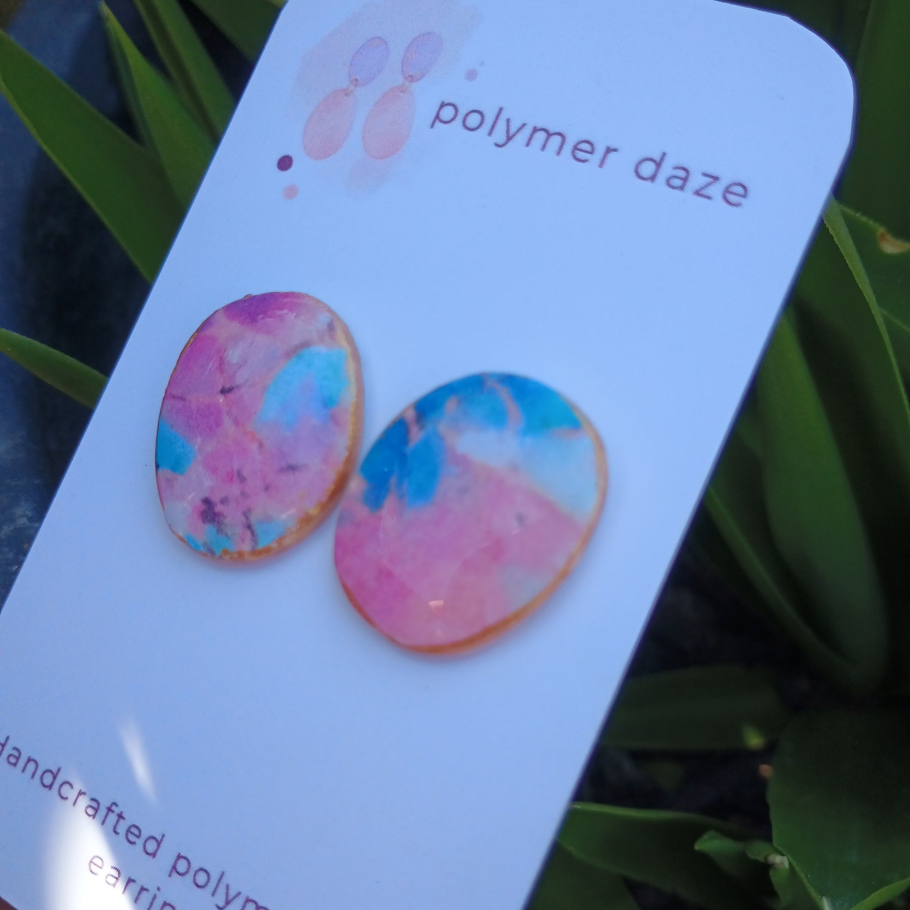 Polymer clay watercolour stud earring pink
