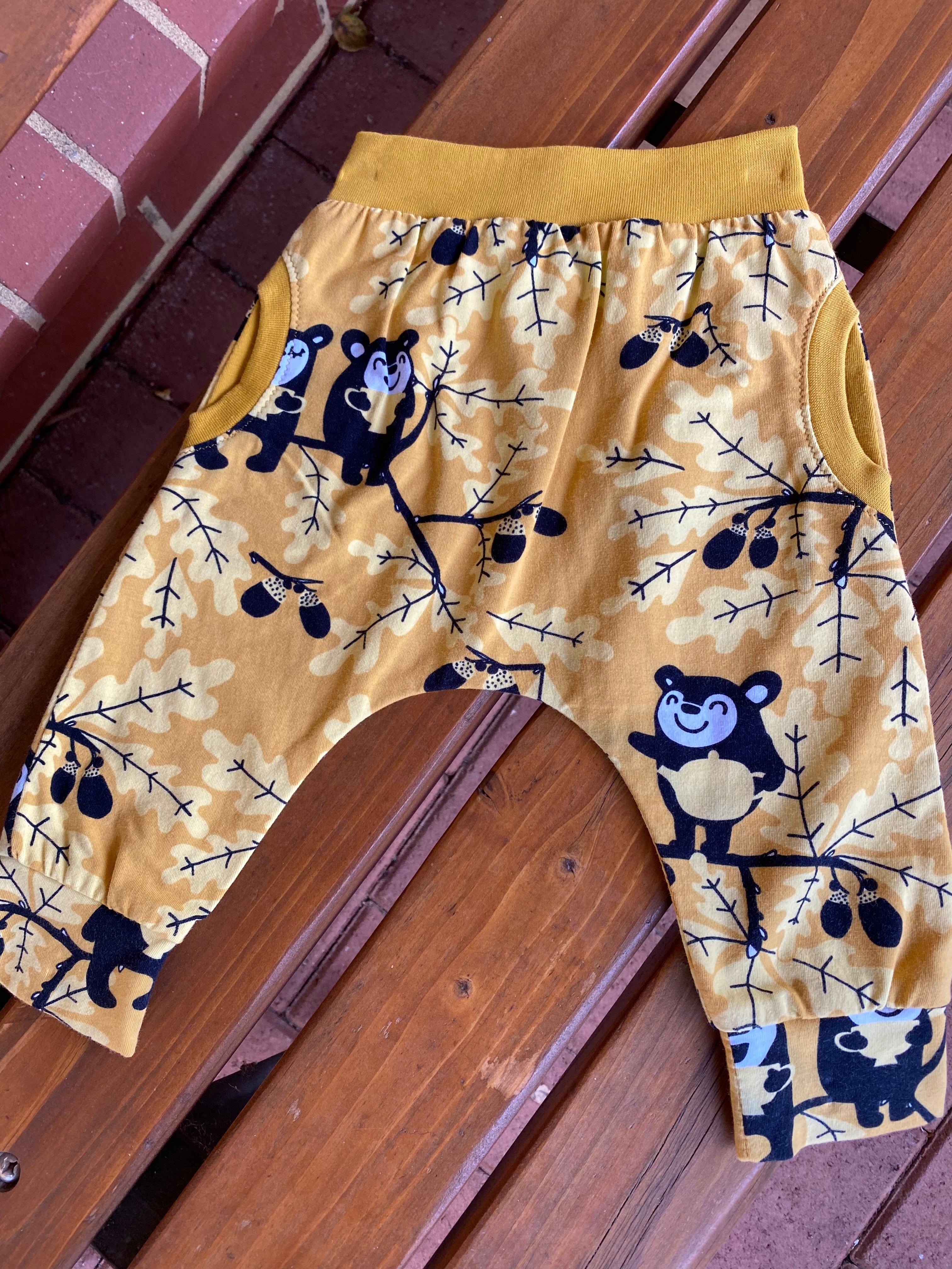 Mustard Woodland Print Grunge Pants Size 0