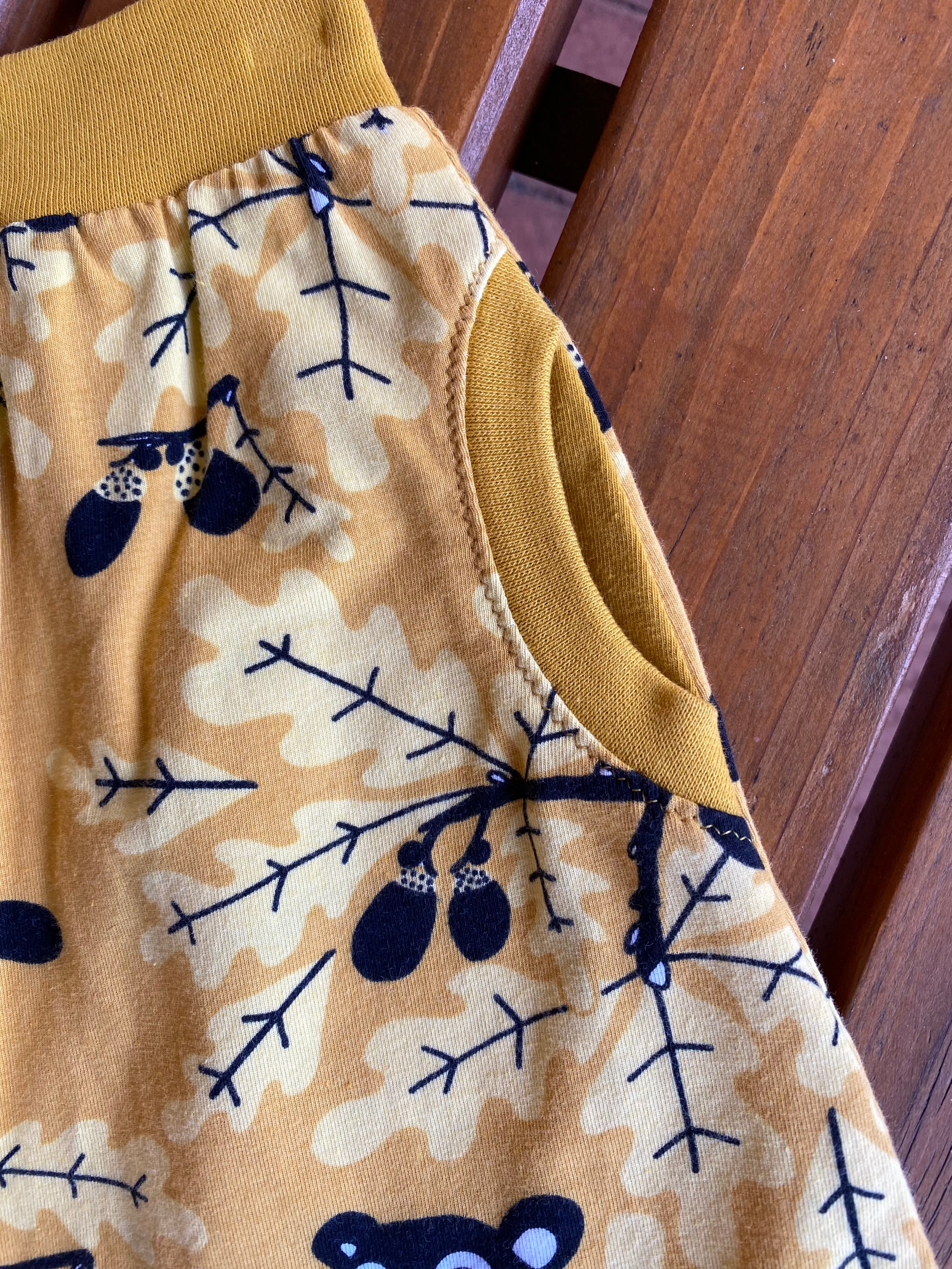 Mustard Woodland Print Grunge Pants Size 0