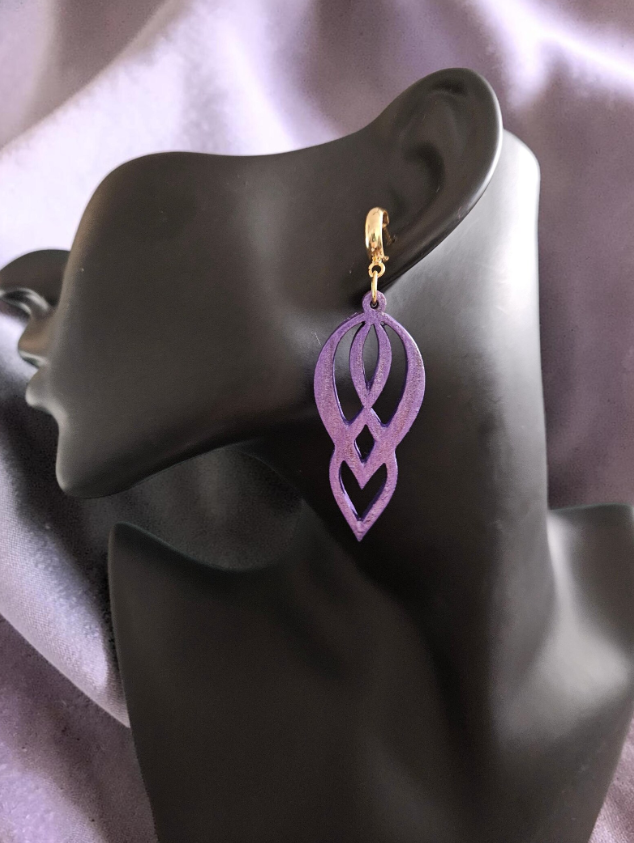 Handpainted Wooden Elegant Geometric earrings - Purple Amethyst