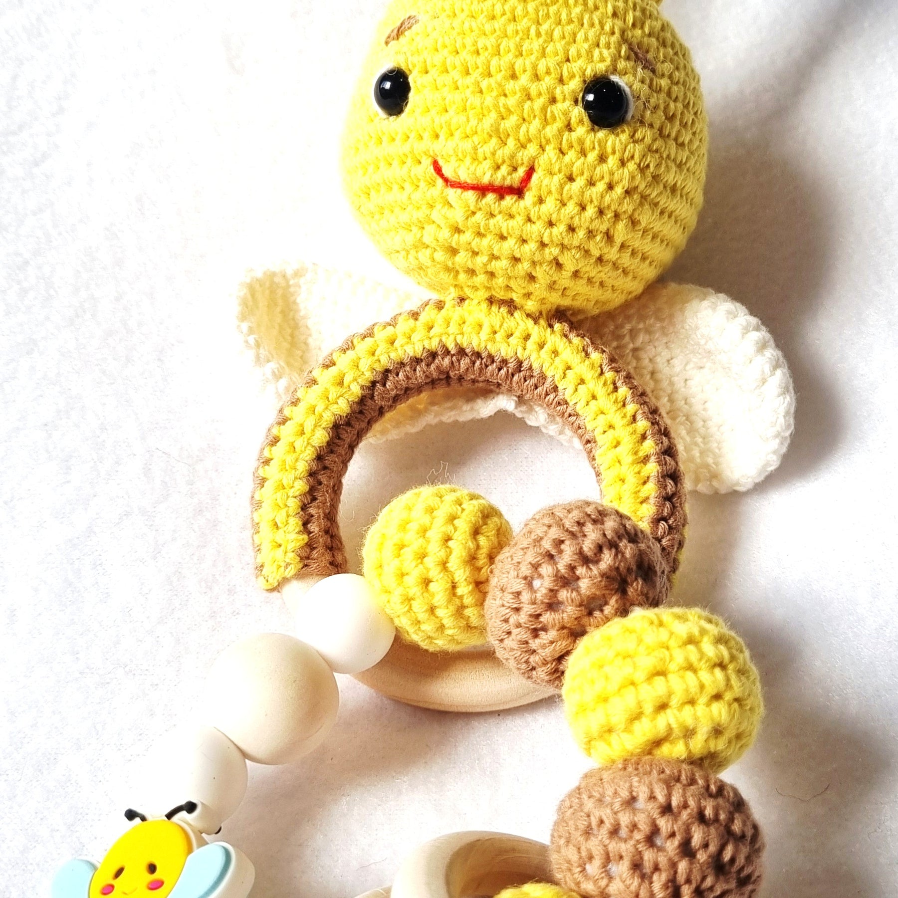 Handmade – Rattle & Sensory Bracelet toy – 6 designs – 100% Organic Cotton - BB06