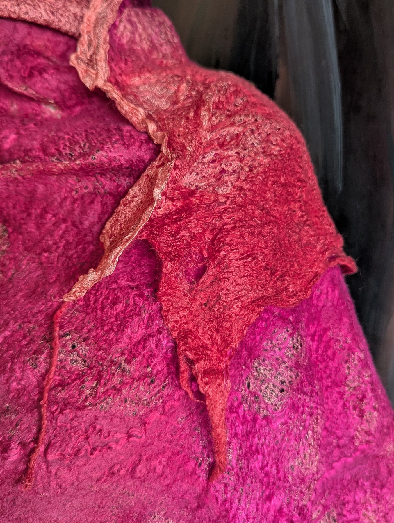 Shawl-Nuno Felt-Kiss Me-Merino and Silk