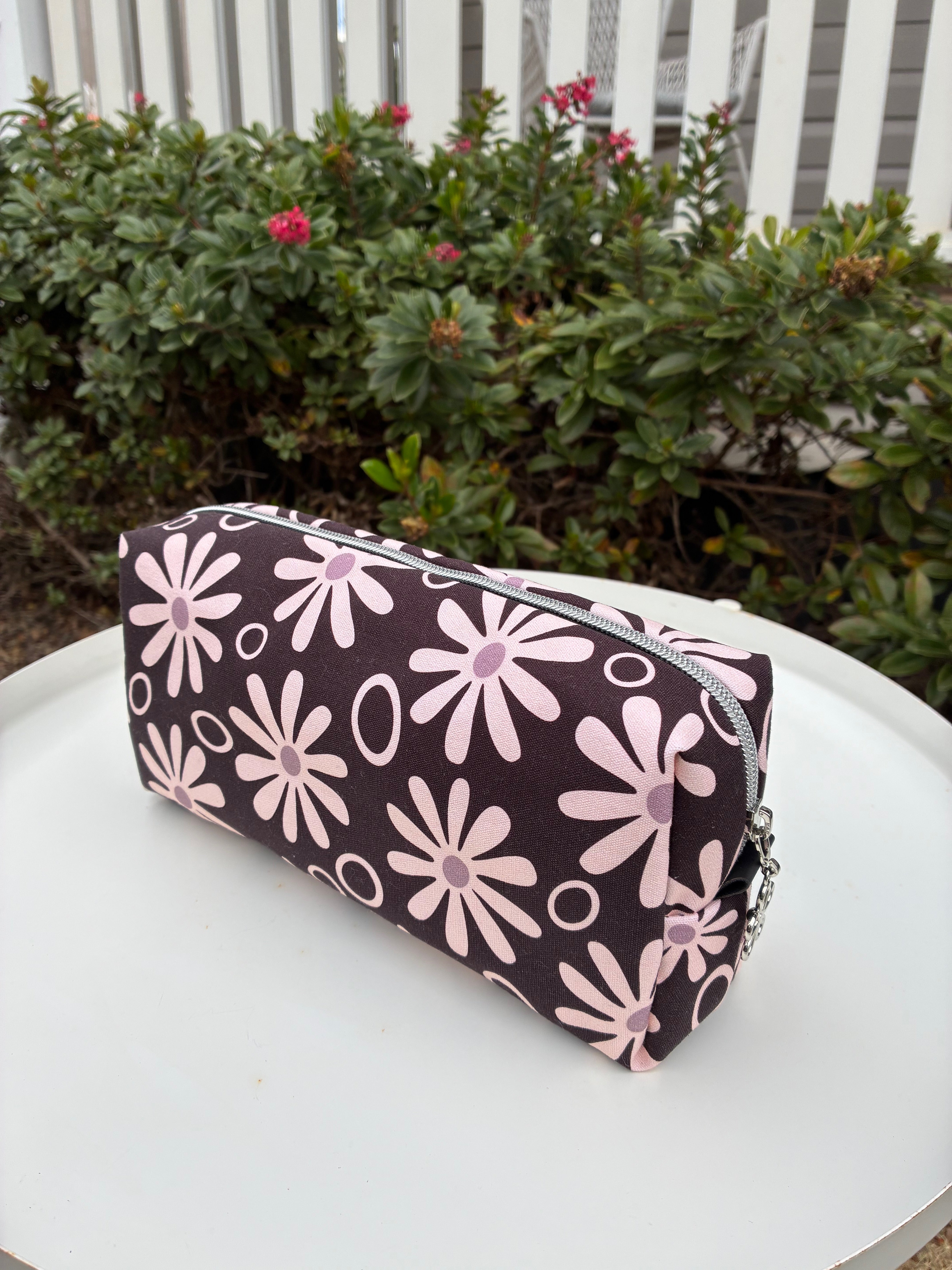 Bilby Pouch - Black Funky Daisies lined with Leaves (Anzela Simcock)