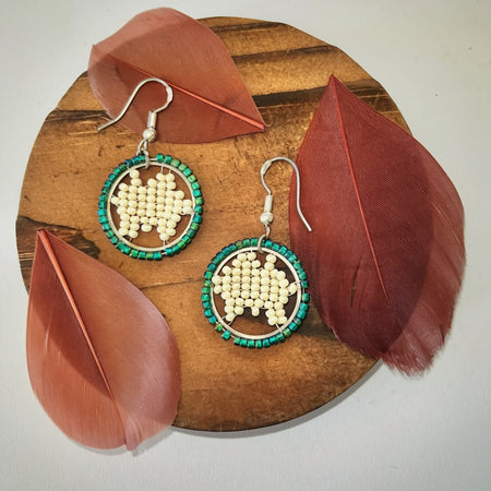 🌏 Australian Mainland | Dandle Beaded Earrings | white, cream, green, emerald