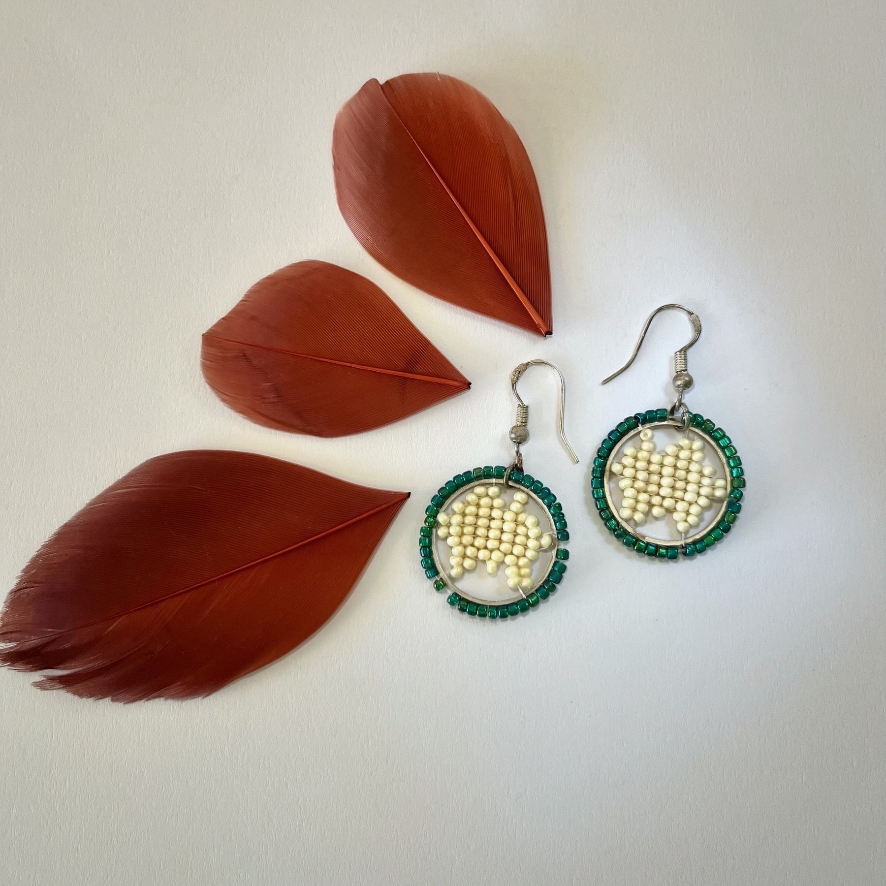 🌏 Australian Mainland | Dandle Beaded Earrings | white, cream, green, emerald