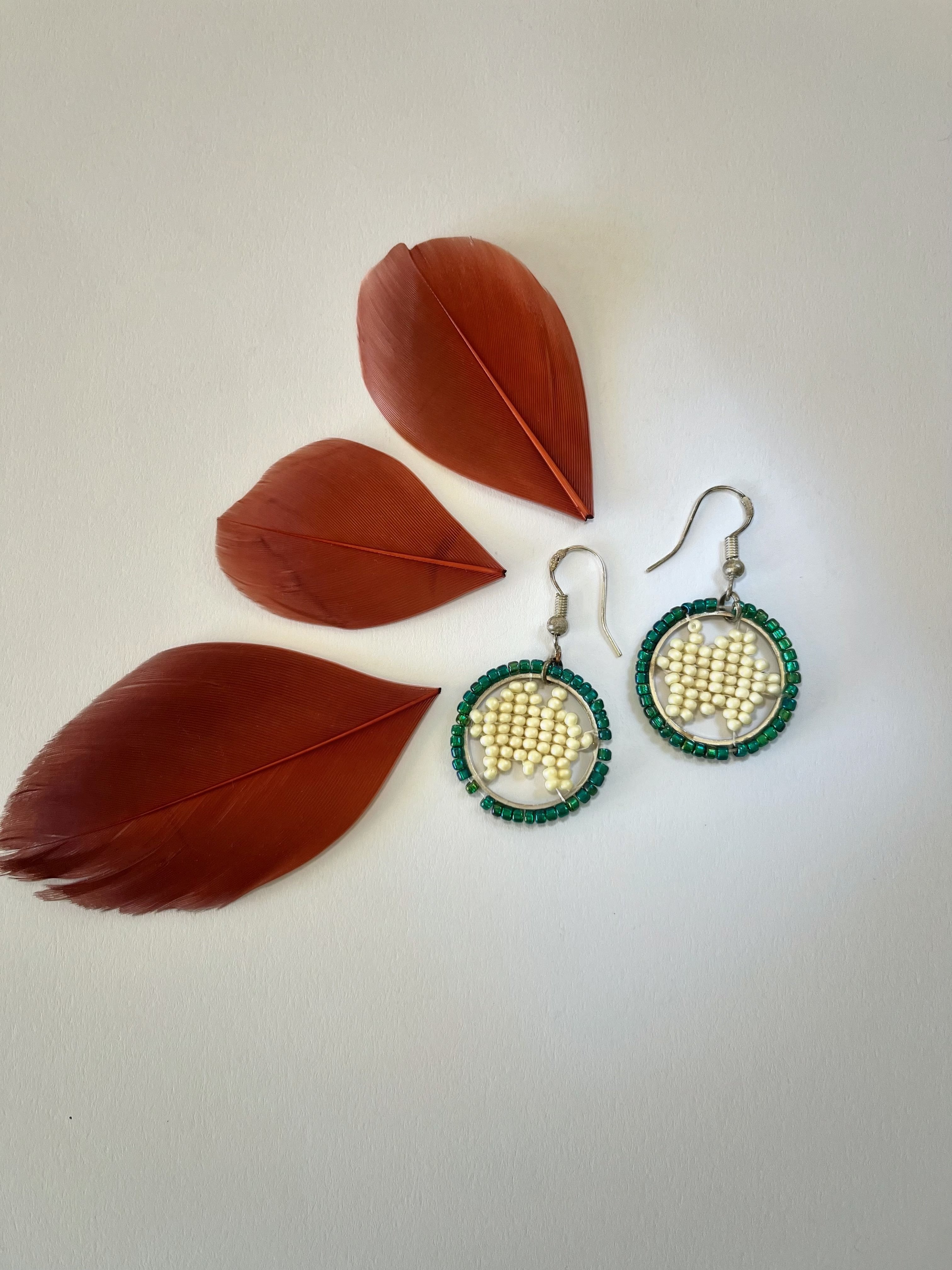 🌏 Australian Mainland | Dandle Beaded Earrings | white, cream, green, emerald