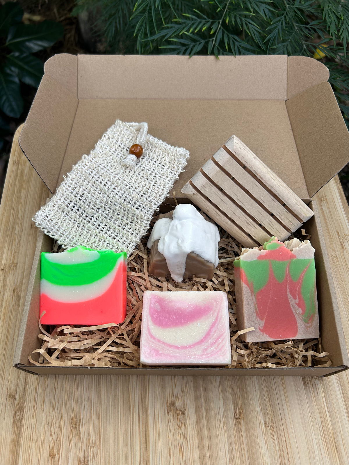 Handmade Festive Soap Set | Soap Holder | Natural Plant Soap Bag