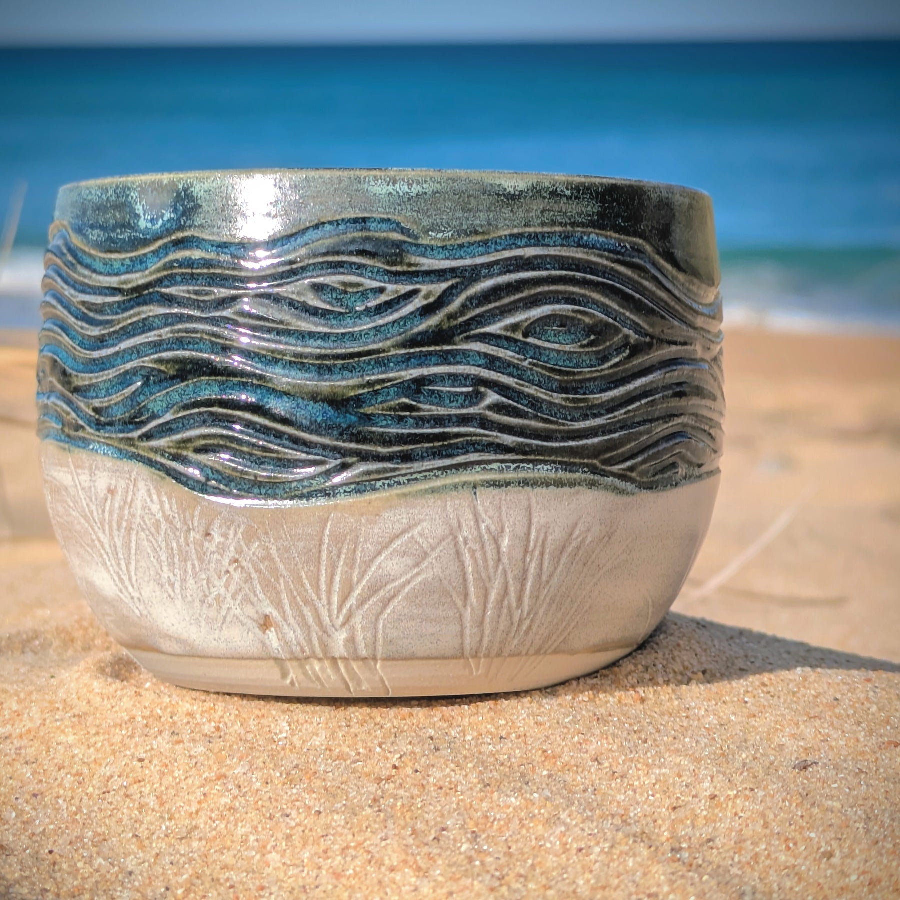 Sand and Waves cup