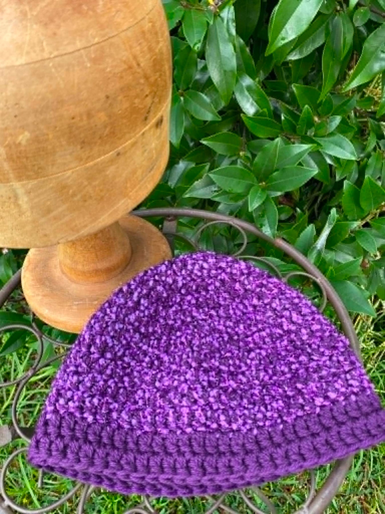 Ladies beanie with pretty sparkle