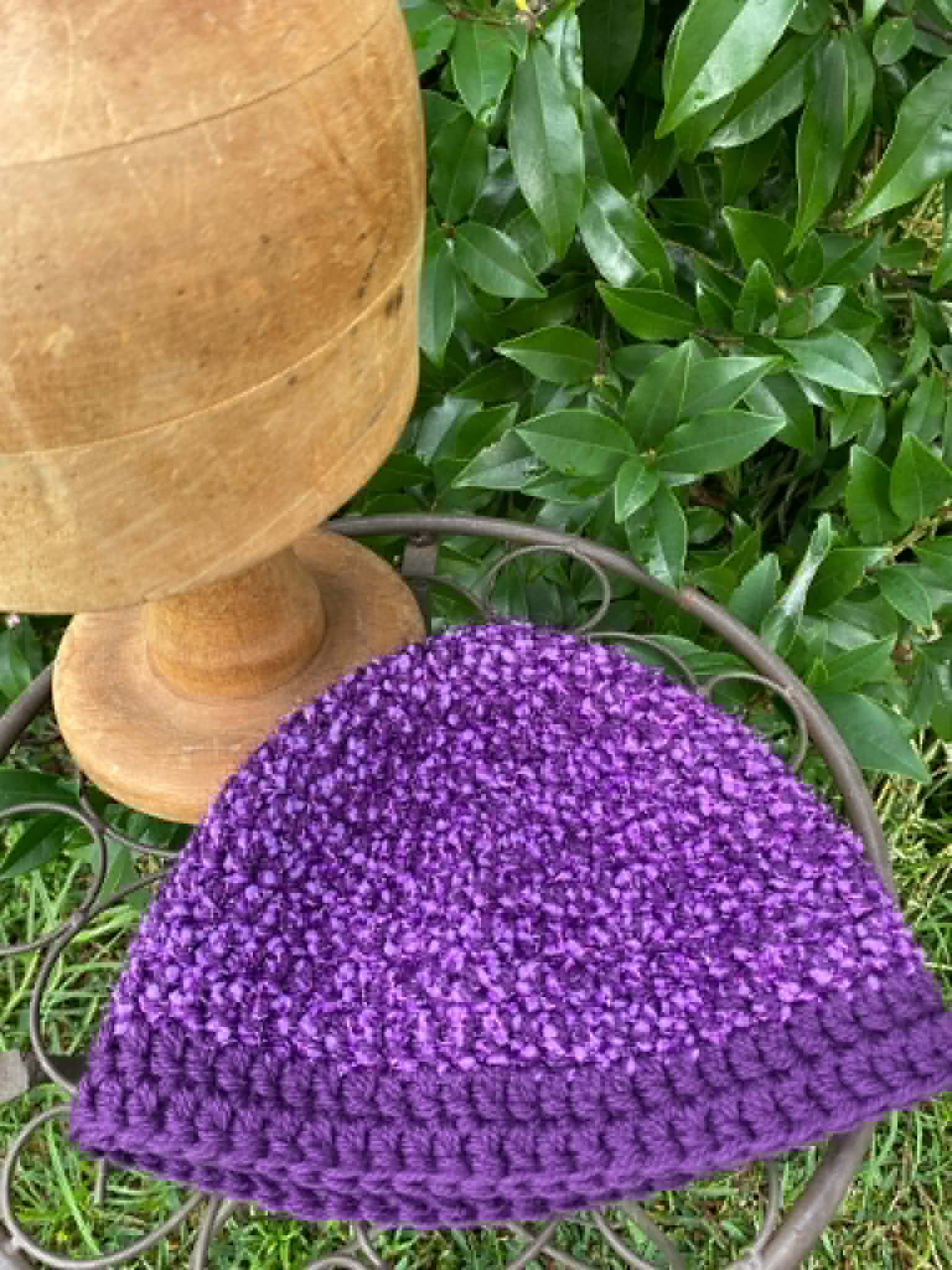 Ladies beanie with pretty sparkle
