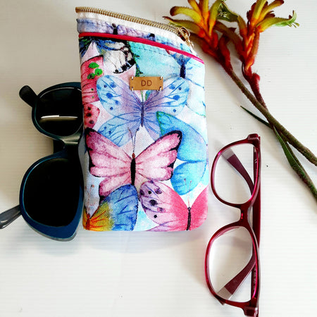 Double pocket eyeglass/sunglass case.
