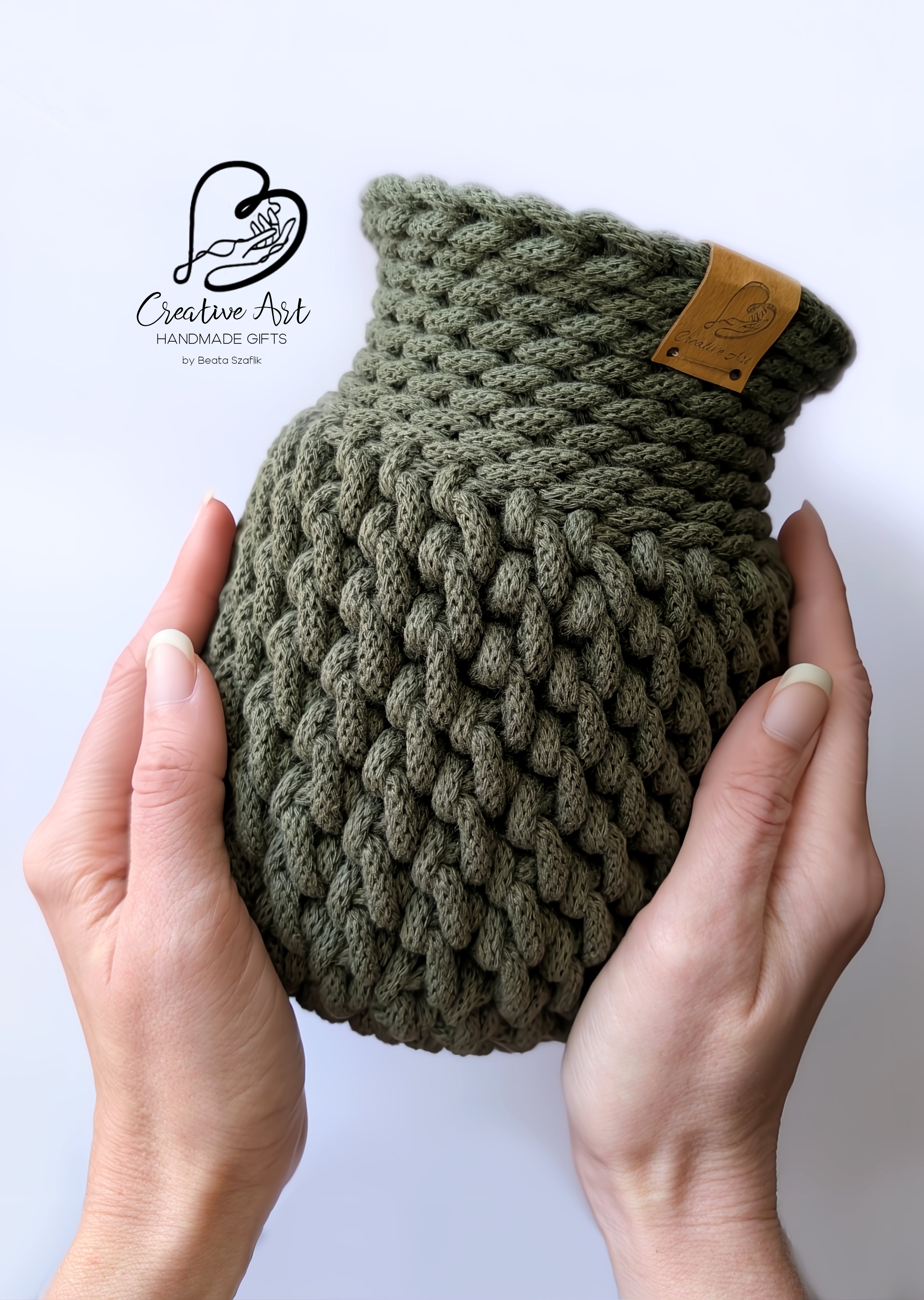 Crochet Vase on wooden base