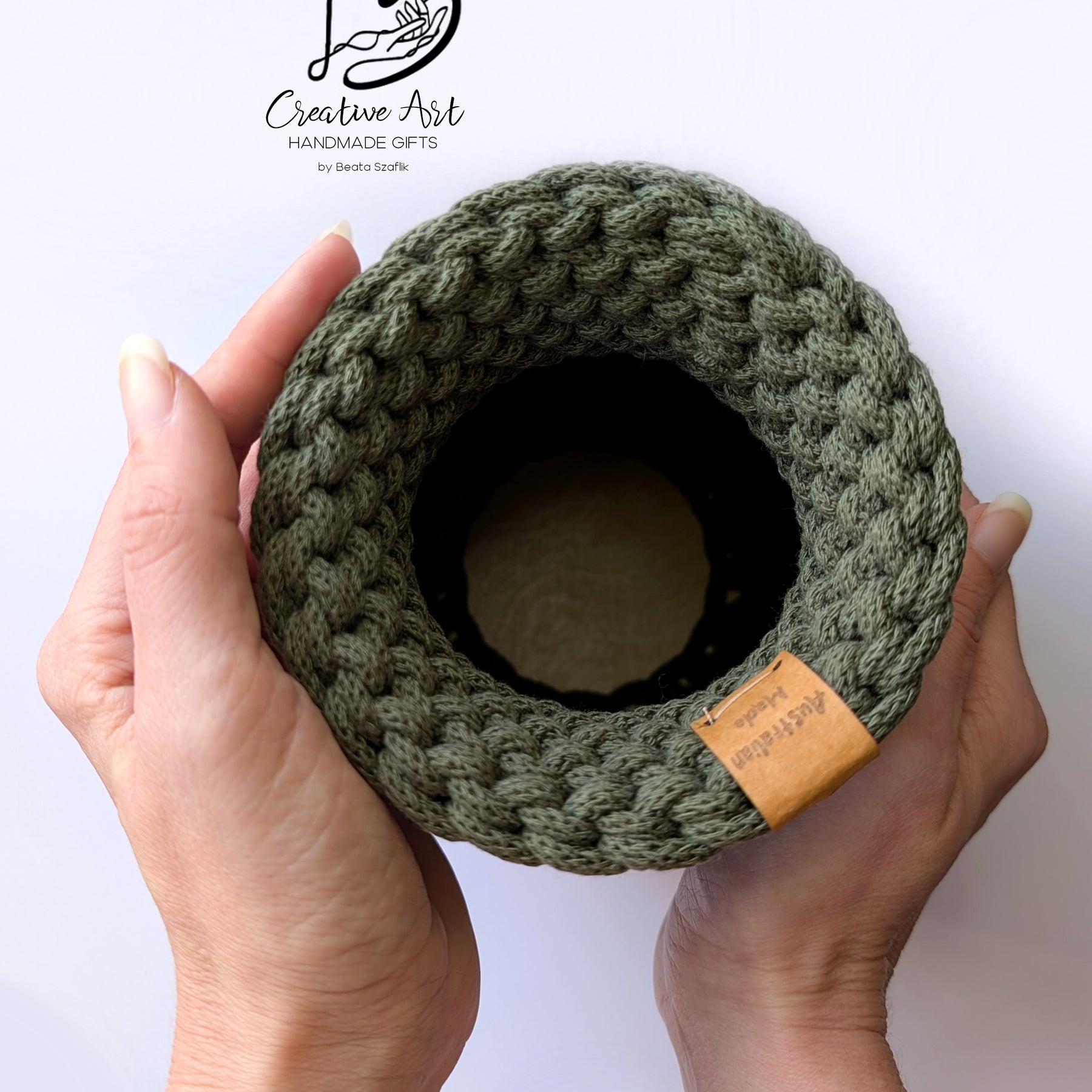 Crochet Vase on wooden base