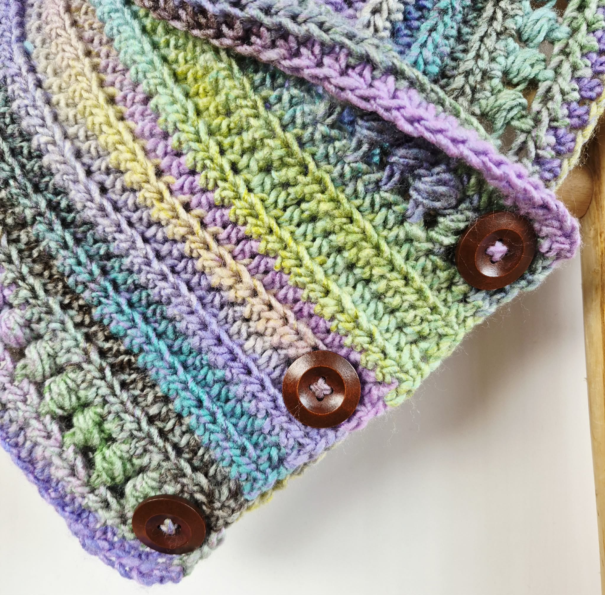 Ladies Neck warmer | Cowl | Scarf | Multi Coloured | Adult | Vintage | Crochet | Buttoned