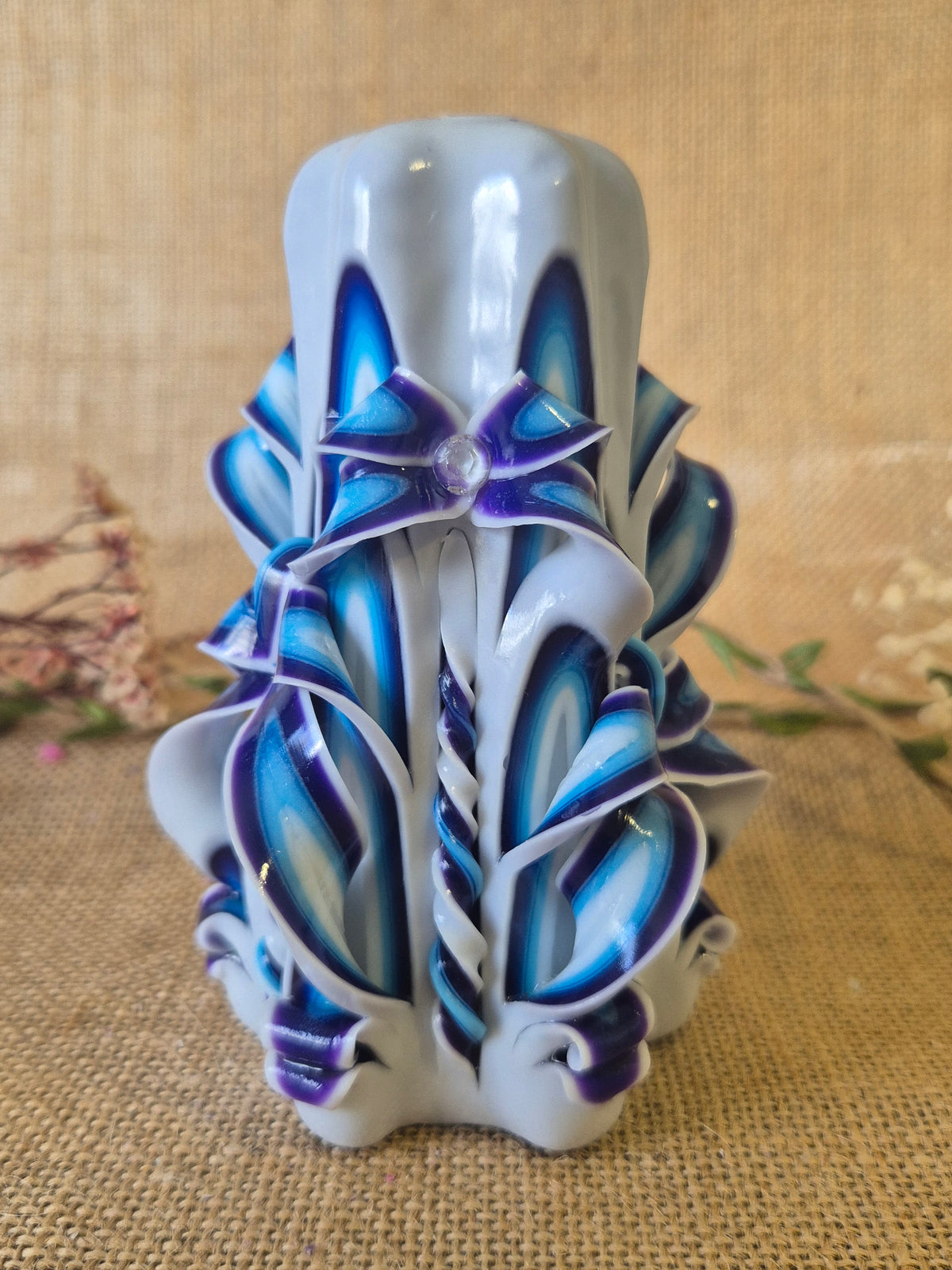 White and Blue 13cm