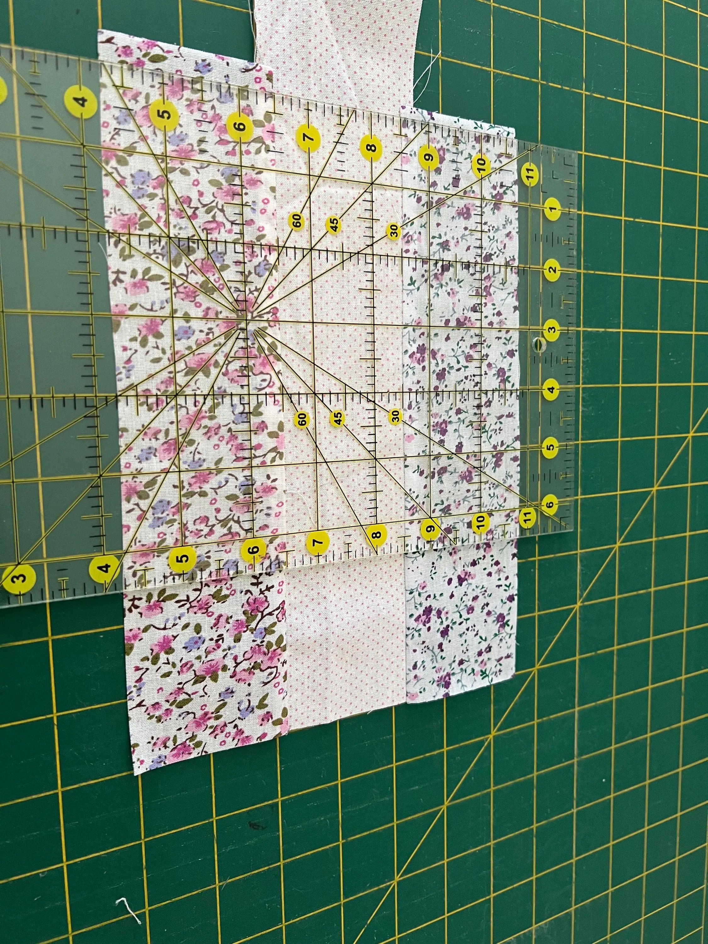 Easy Patchwork Baby Boy Baby Girl Quilt Pattern: Reversible 41" DIY (PDF)