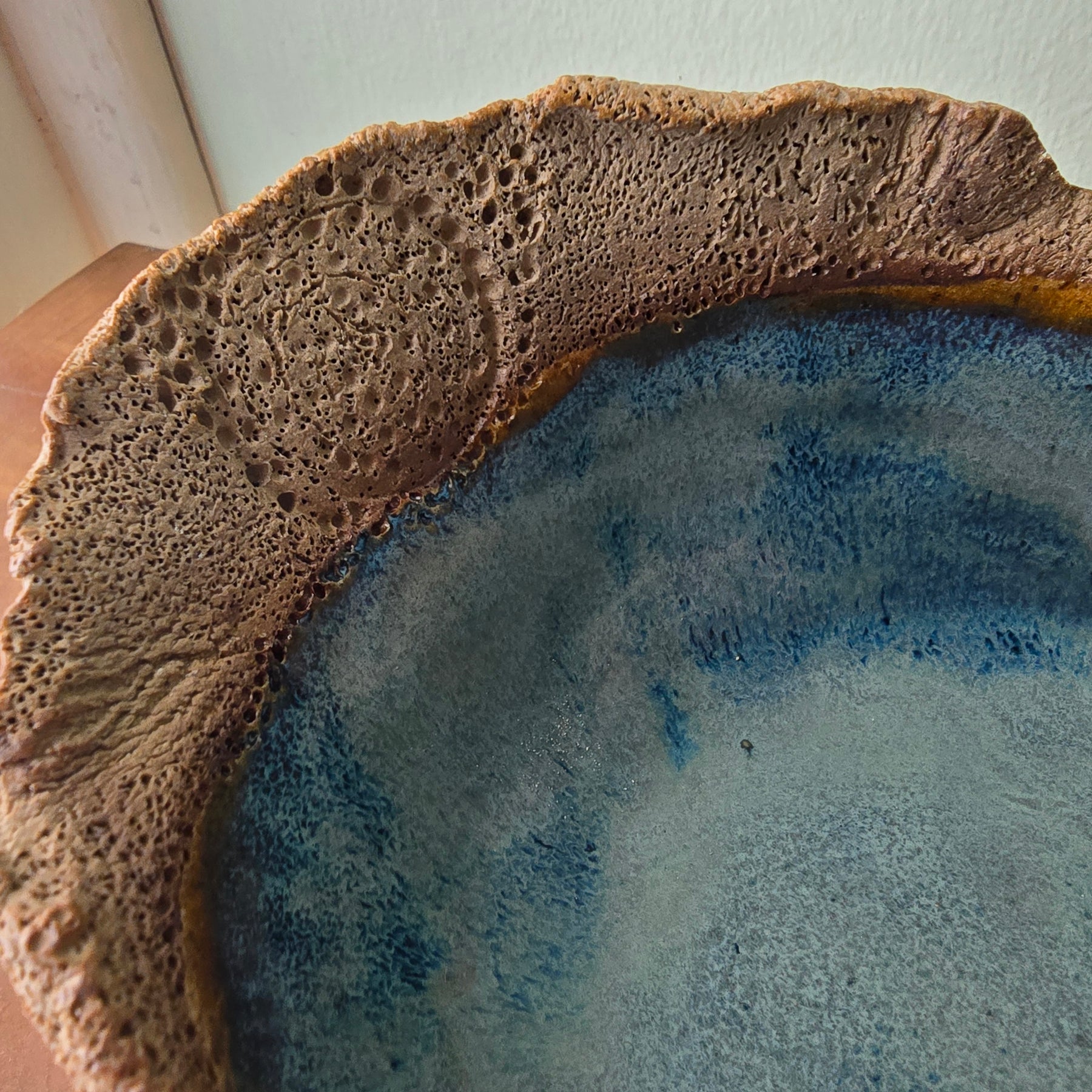 Rockpool series textured bowl