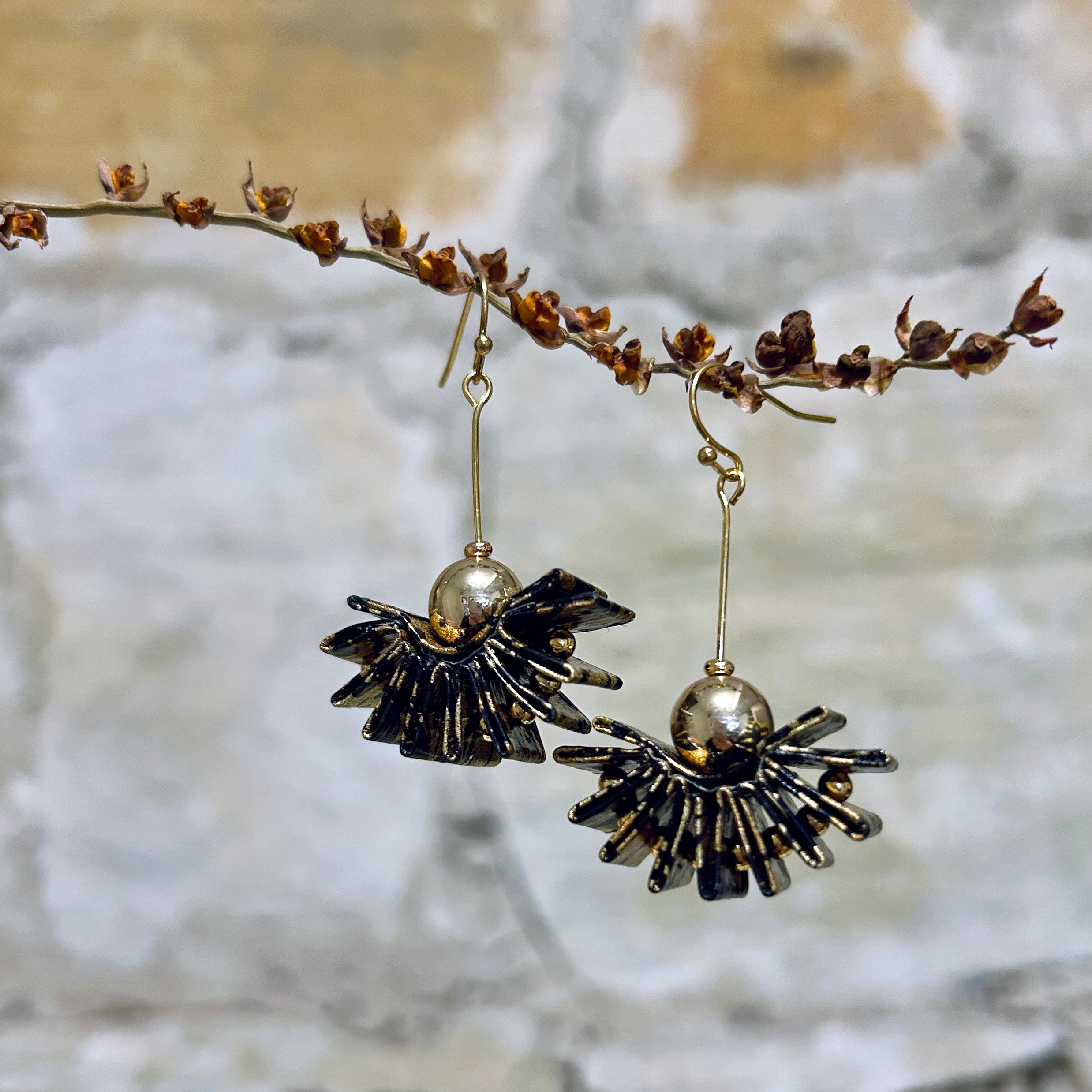 Earrings Fan Shape Black Gold Japanese Paper: EB-112