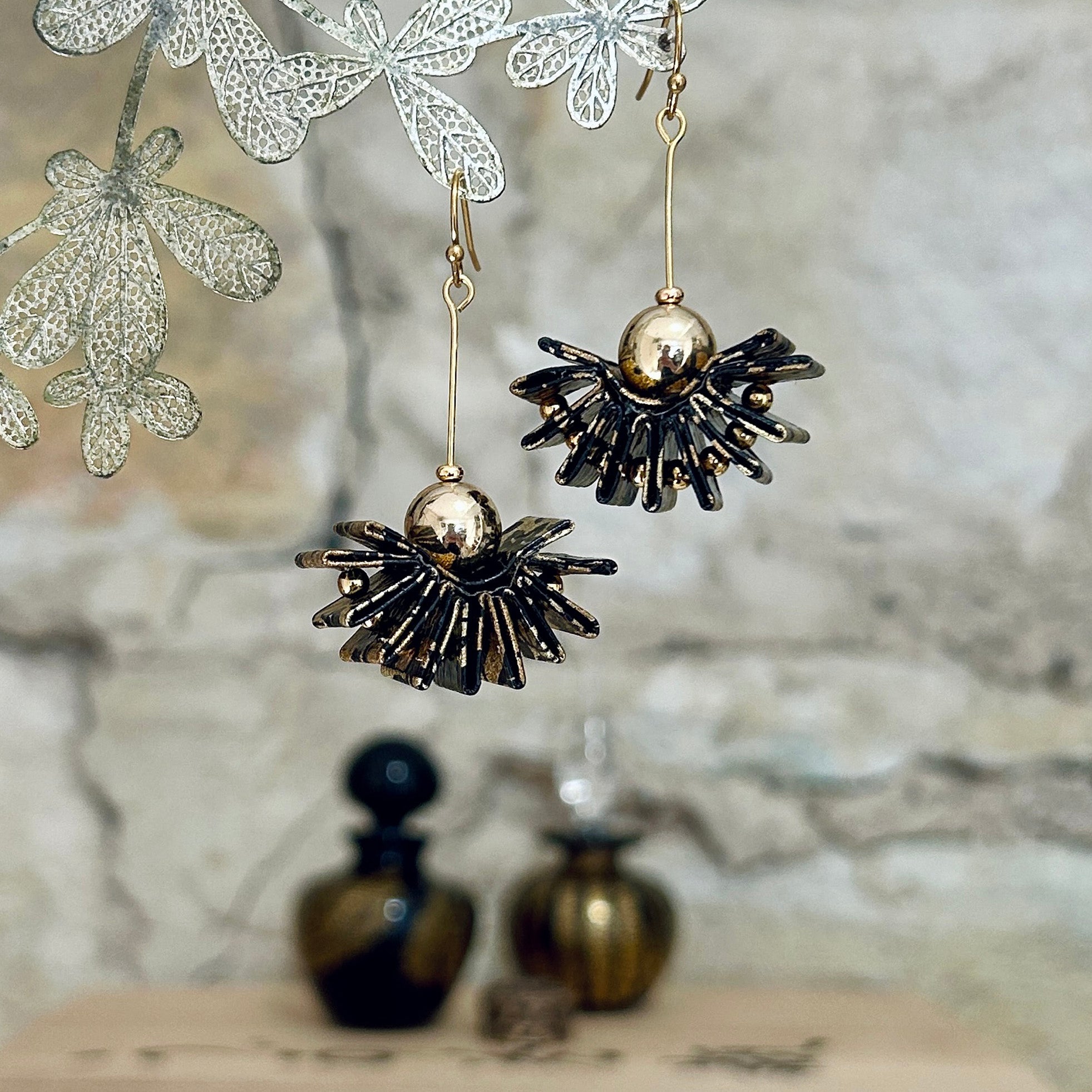 Earrings Fan Shape Black Gold Japanese Paper: EB-112